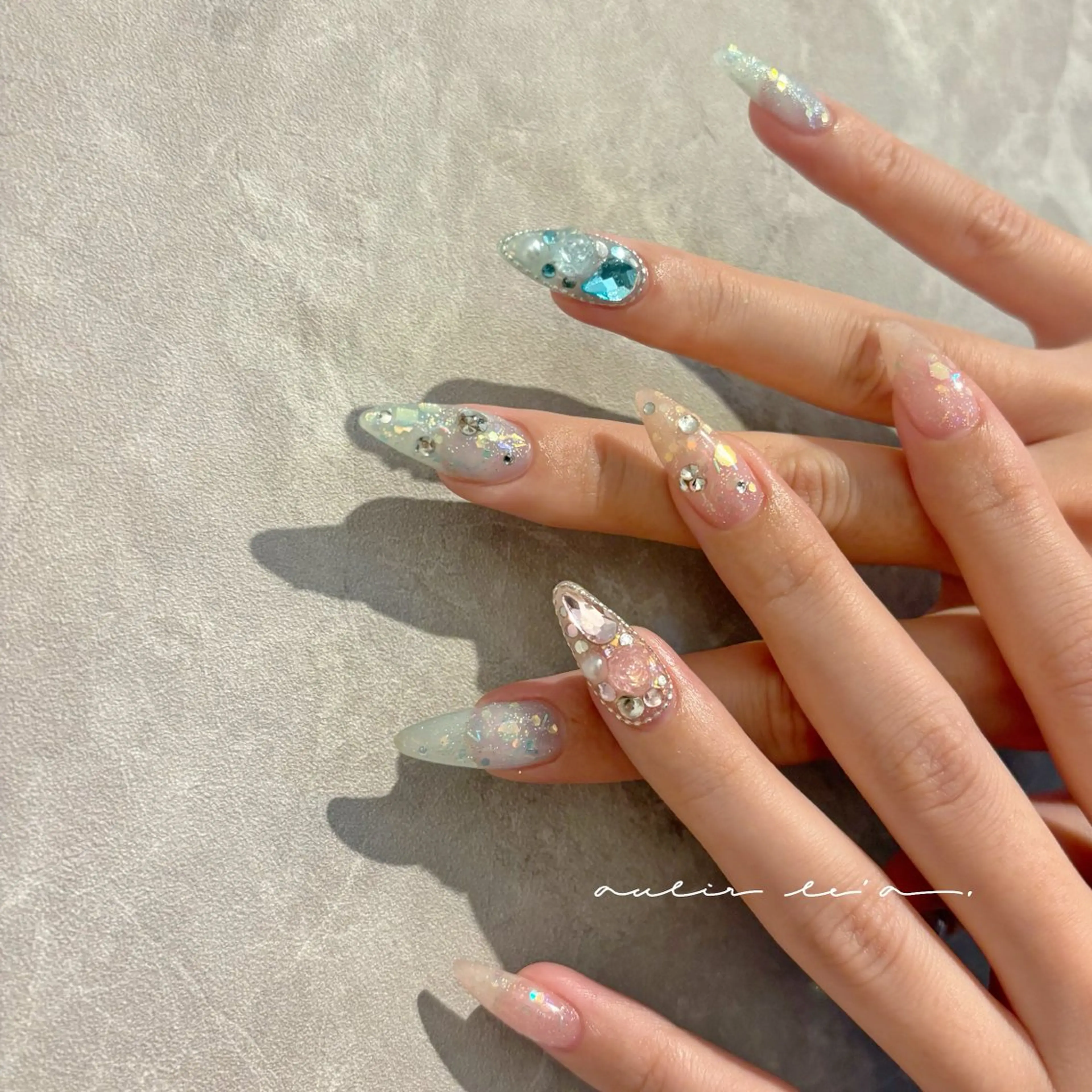 ネイル ハンドネイル aulir le'a(アウリーレア)所属・aulir le'a 【アウリーレア】のネイルデザイン