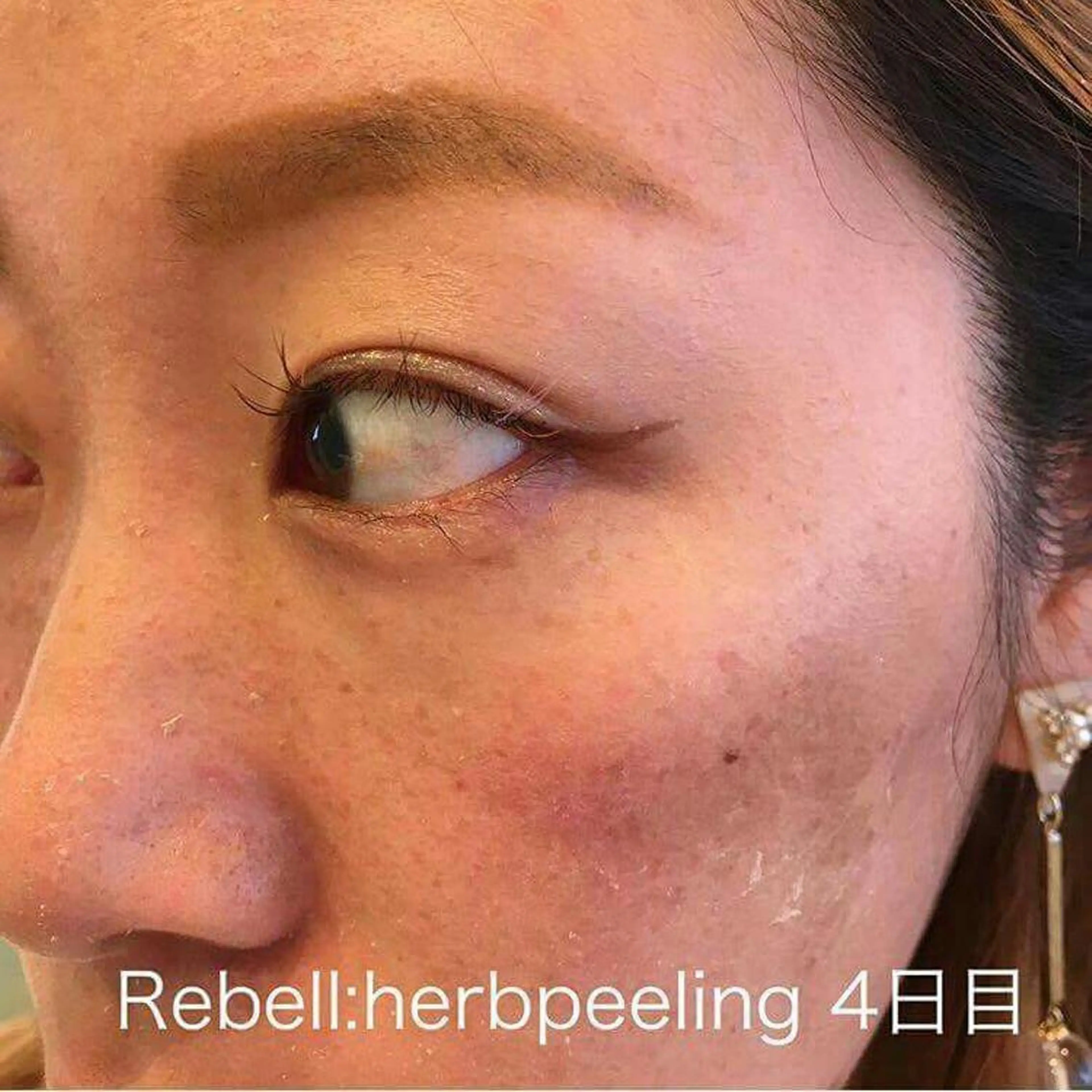 マツエク・マツパ ネイル カラー 次世代まつげパーマは 『リベル名古屋』のマツエク・マツパデザイン