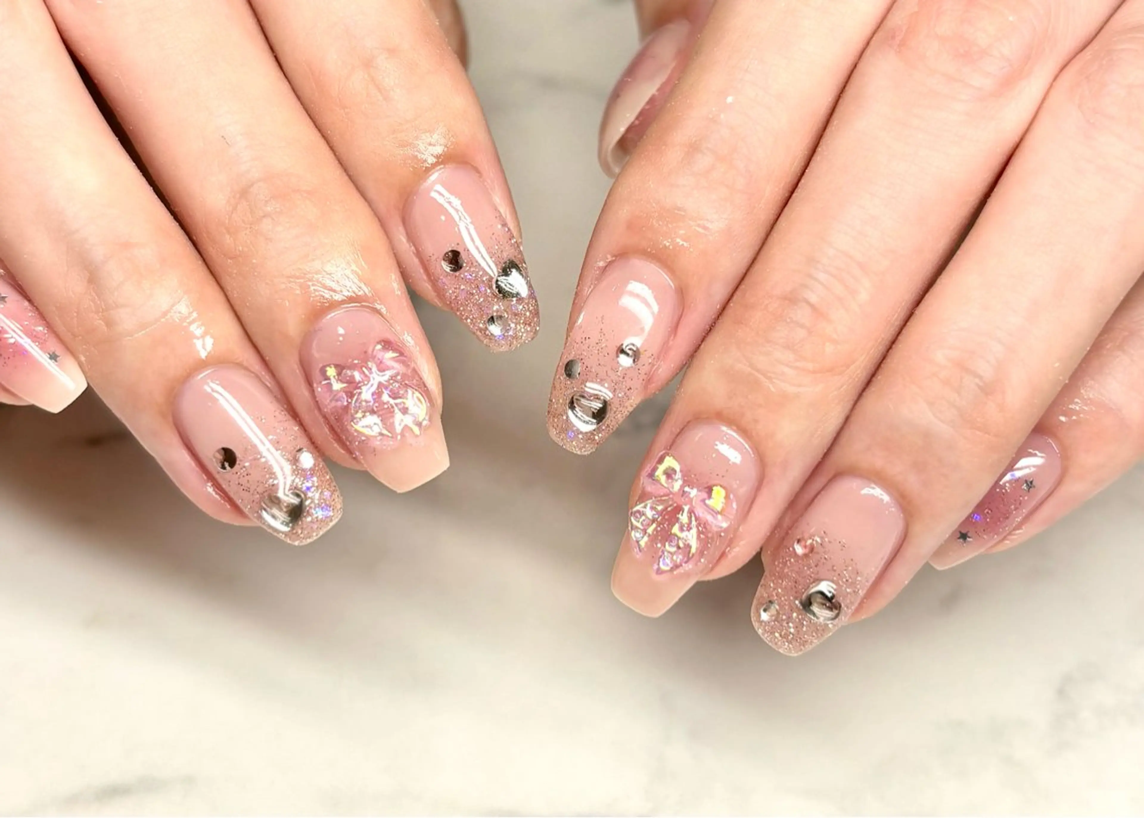 ネイル ハンドネイル 𝒾𝓀𝑜𝒾 *:.｡.☆のネイルデザイン