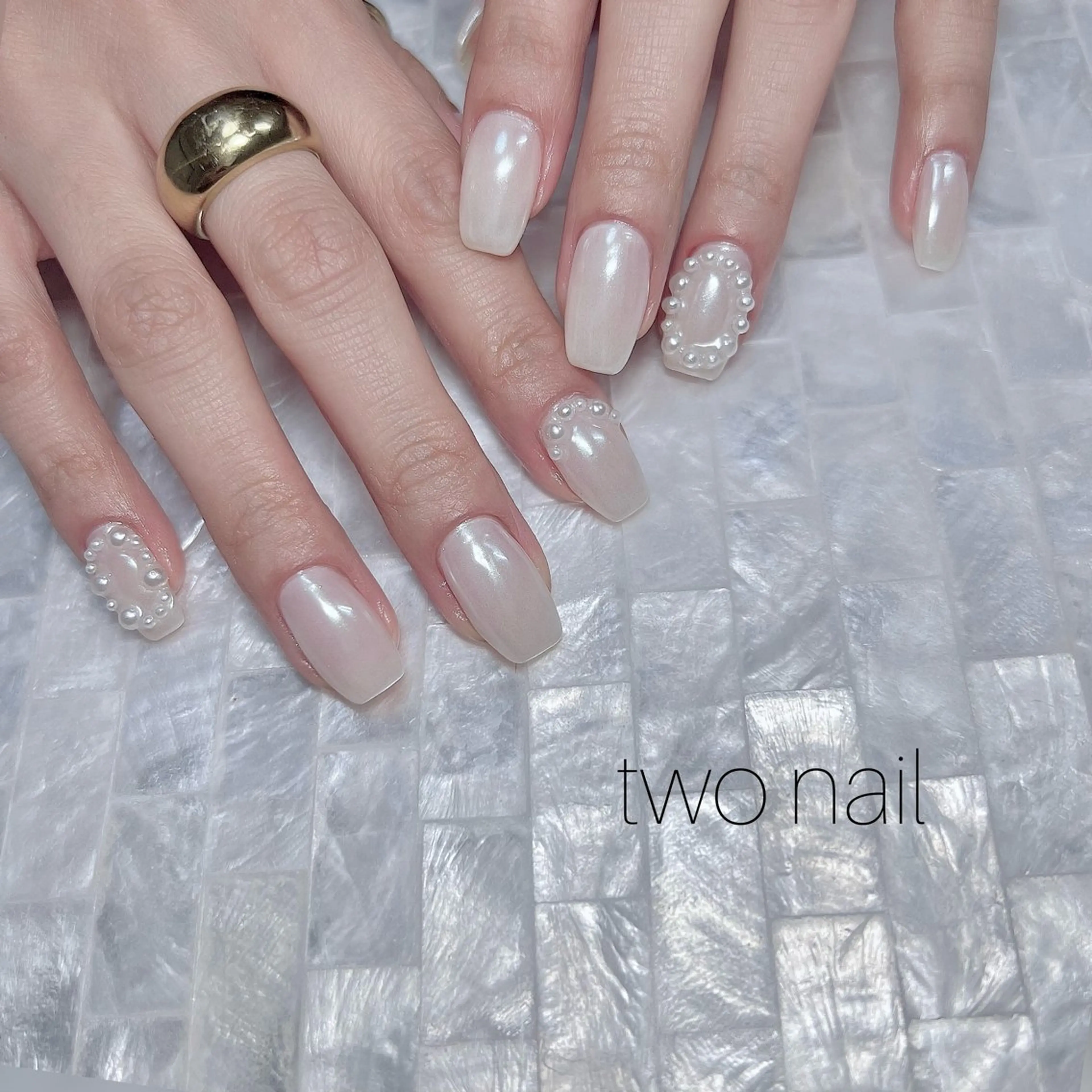 ネイル ネイルチップ ホワイト ハンドネイル two nailのネイルデザイン