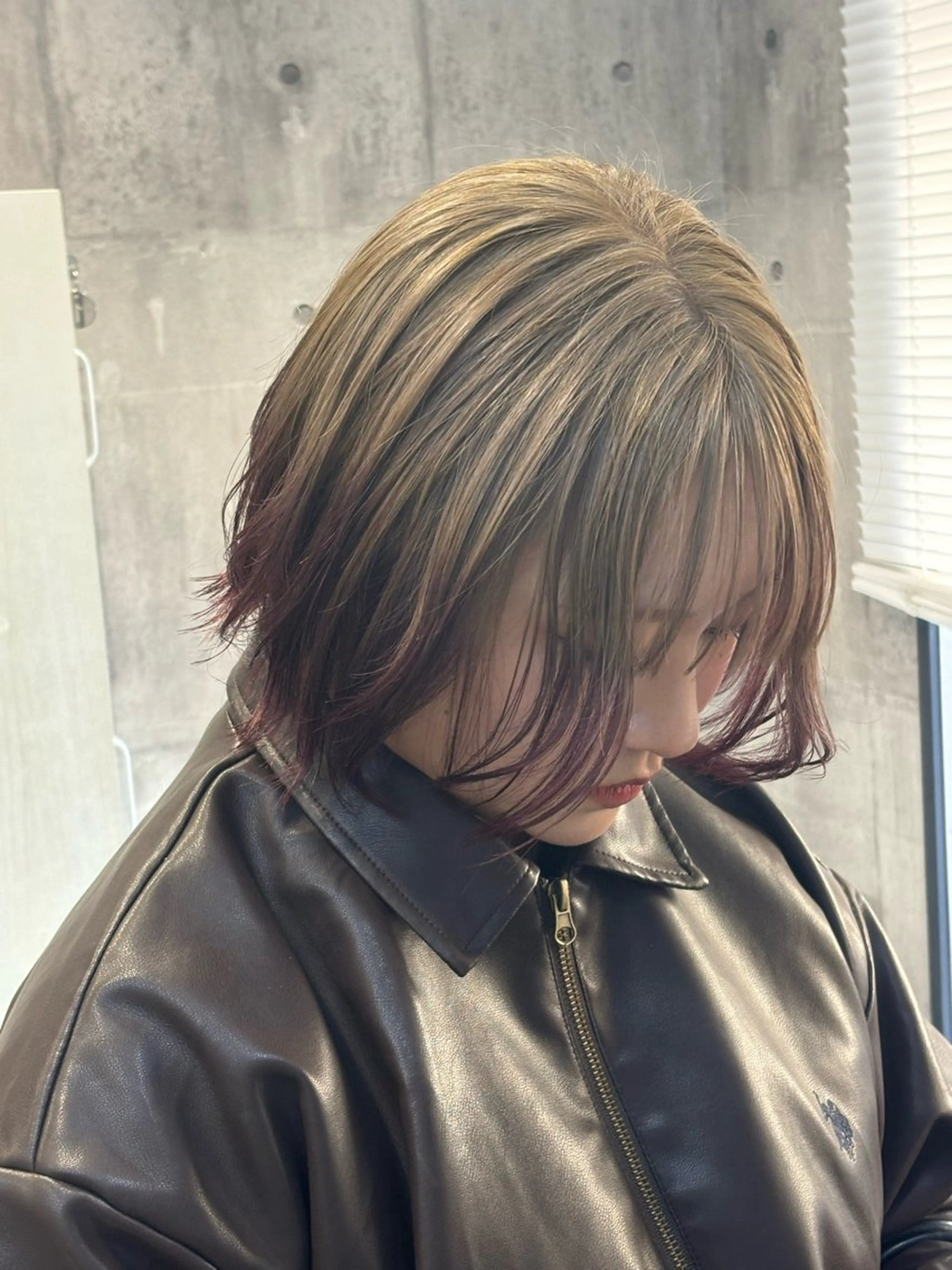 ショート ヘアカラー トリートメント ボブ/ブリーチなし艶 カラー🫧sHOMaのヘアスタイル