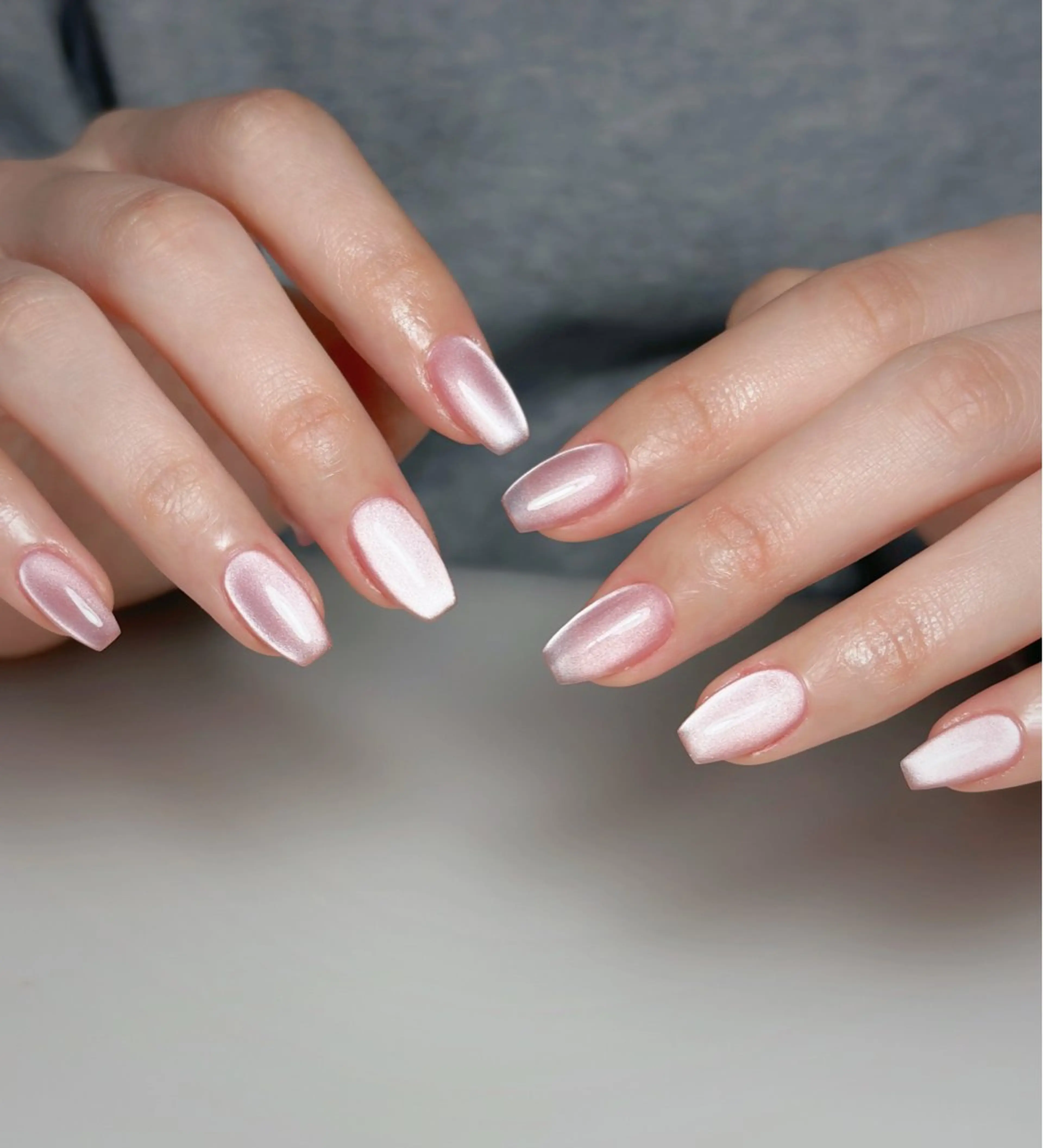 ネイル オーロラネイル 長さ出し フットネイル 韓国ネイル ラメ(グリッター) ハンドネイル 👍thumbs up nail👍のネイルデザイン