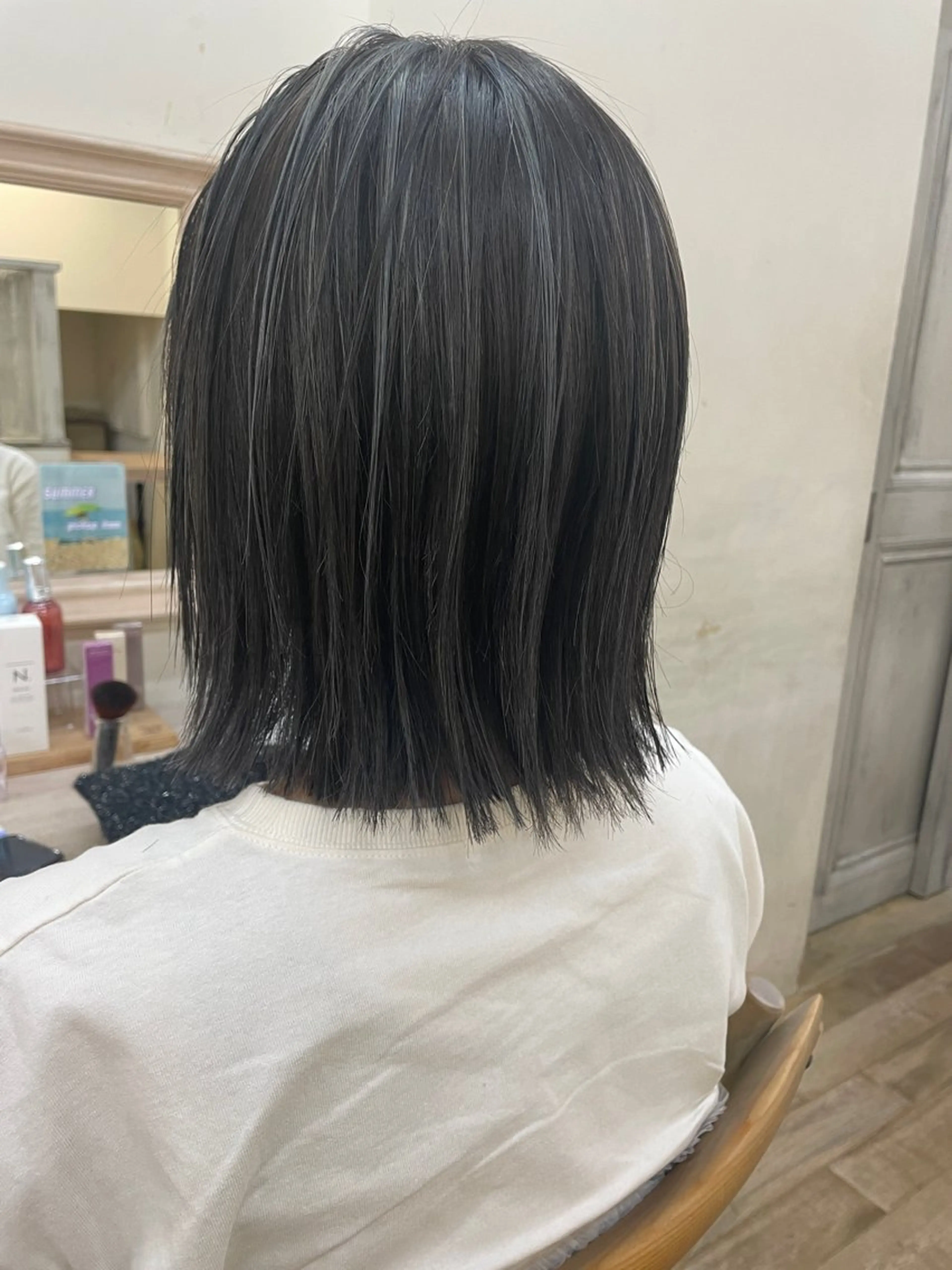 ミディアム ハイライト 玉邑 美菜のヘアスタイル