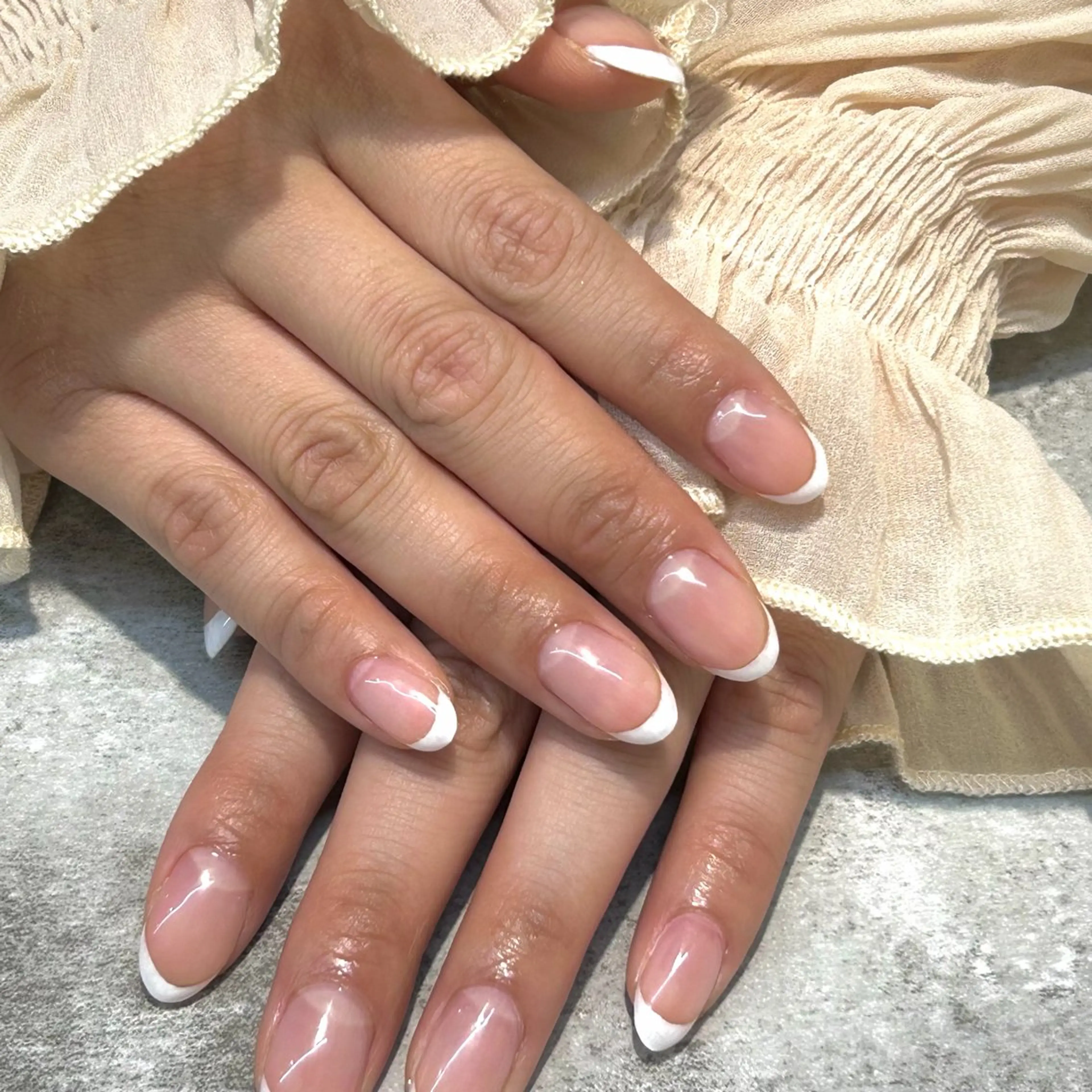 ネイル フレンチネイル ハンドネイル 半藤 菜月のネイルデザイン