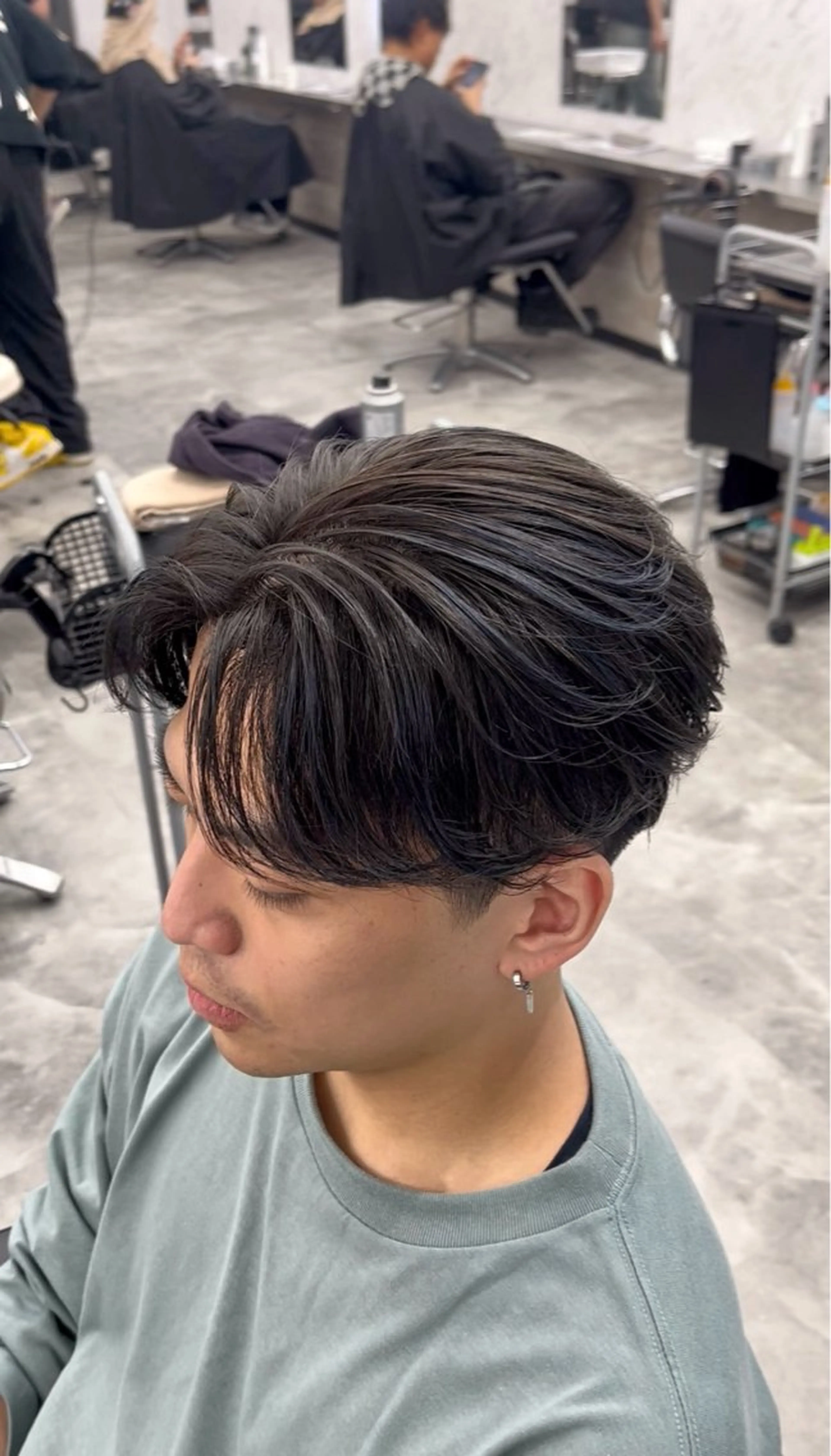 カラー メンズ メンズハイライト ブルーカラー ハイライトカラー ネイビーカラー Seira 札幌メンズサロンのヘアスタイル