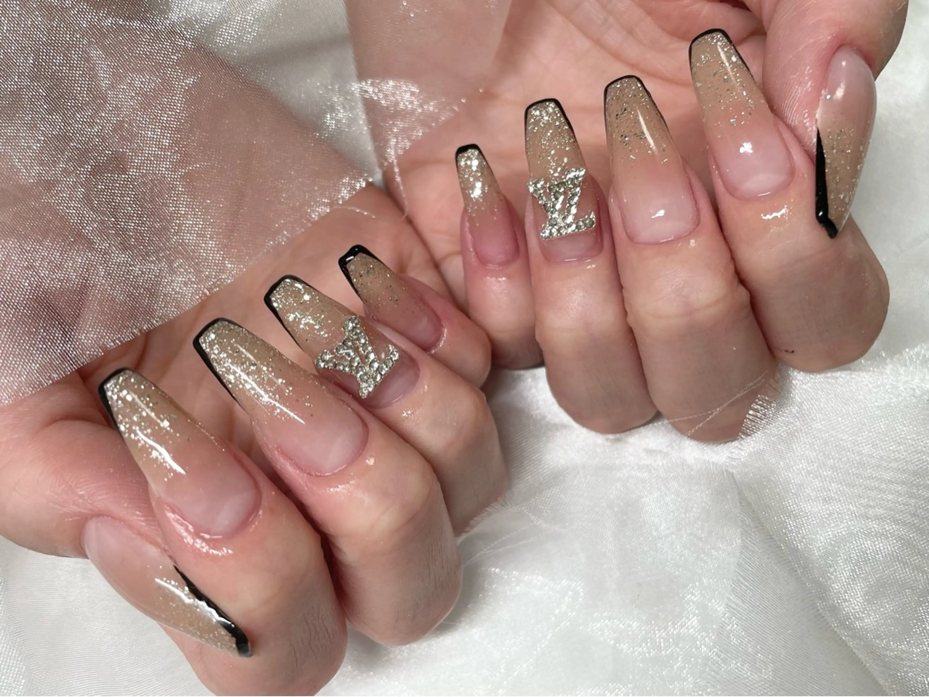 ネイル ハンドネイル Roi〈ロワ〉 Minakoのネイルデザイン