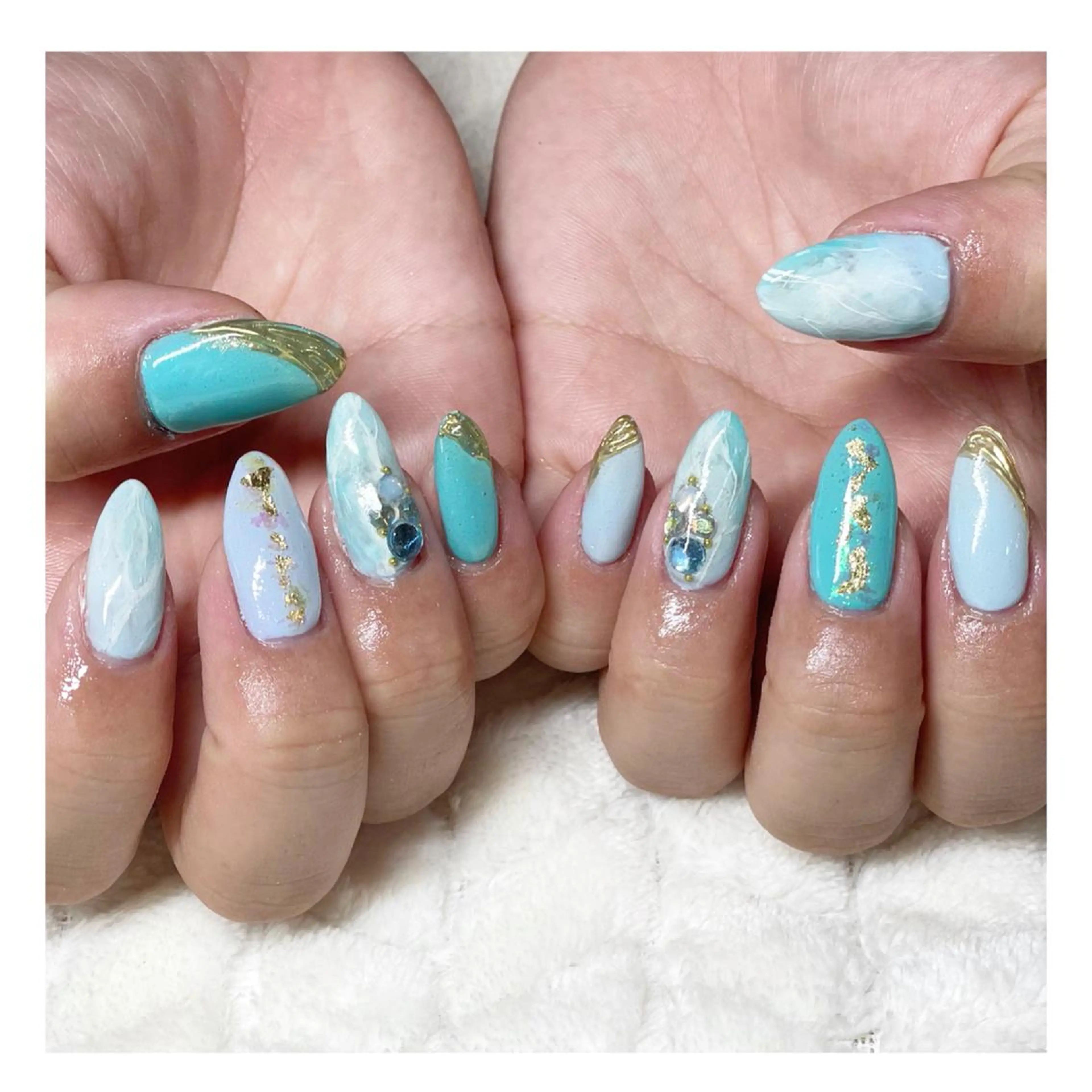 ネイル ジェルネイル 水色 ニュアンスネイル 夏ネイル ハンドネイル LaLa Peach 福岡のマツエク・マツパデザイン