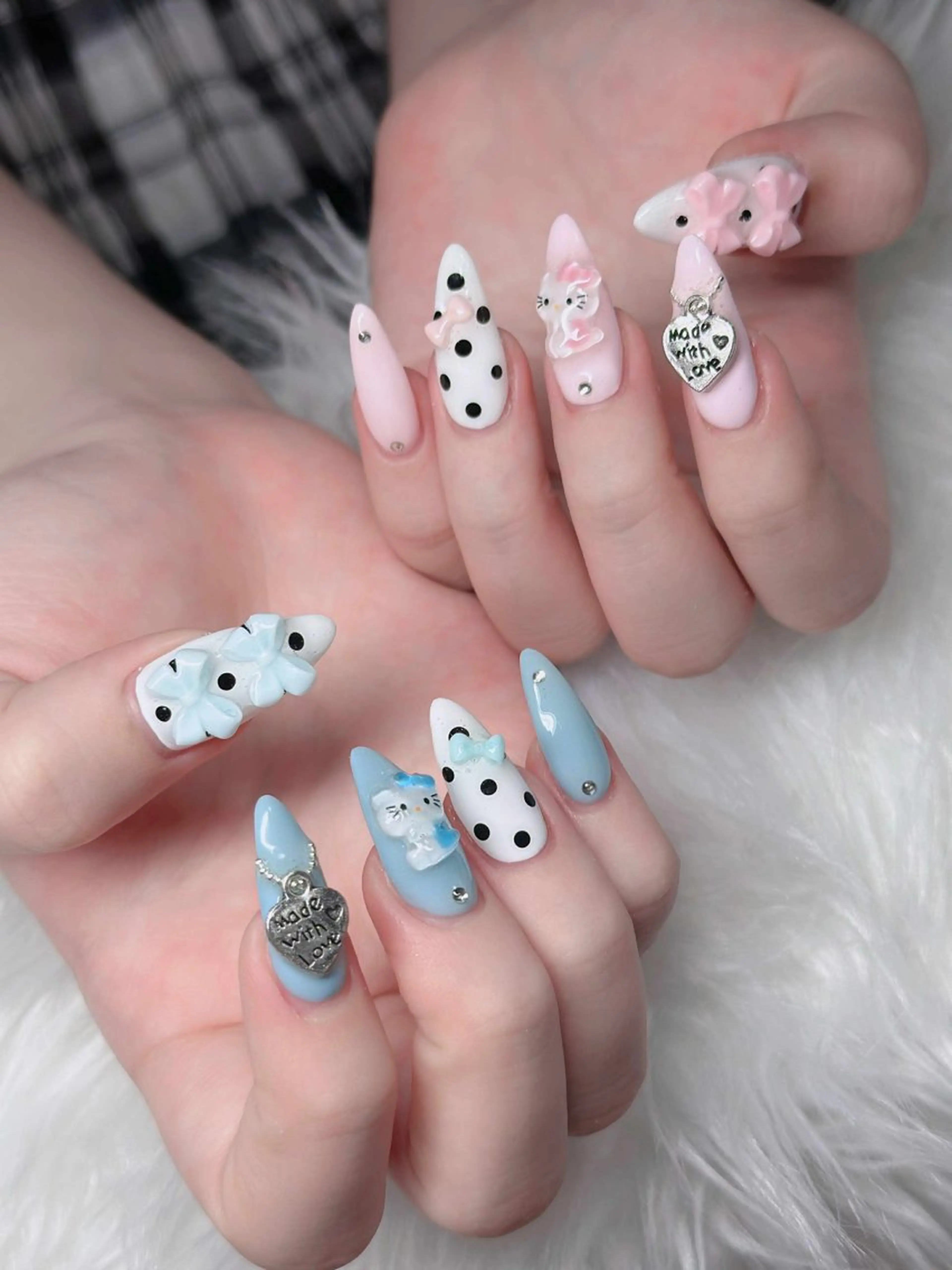 ネイル フレンチネイル ジェルネイル ガラスフレンチ ハロウィン ハート ハンドネイル H.baby Nail Salonのネイルデザイン
