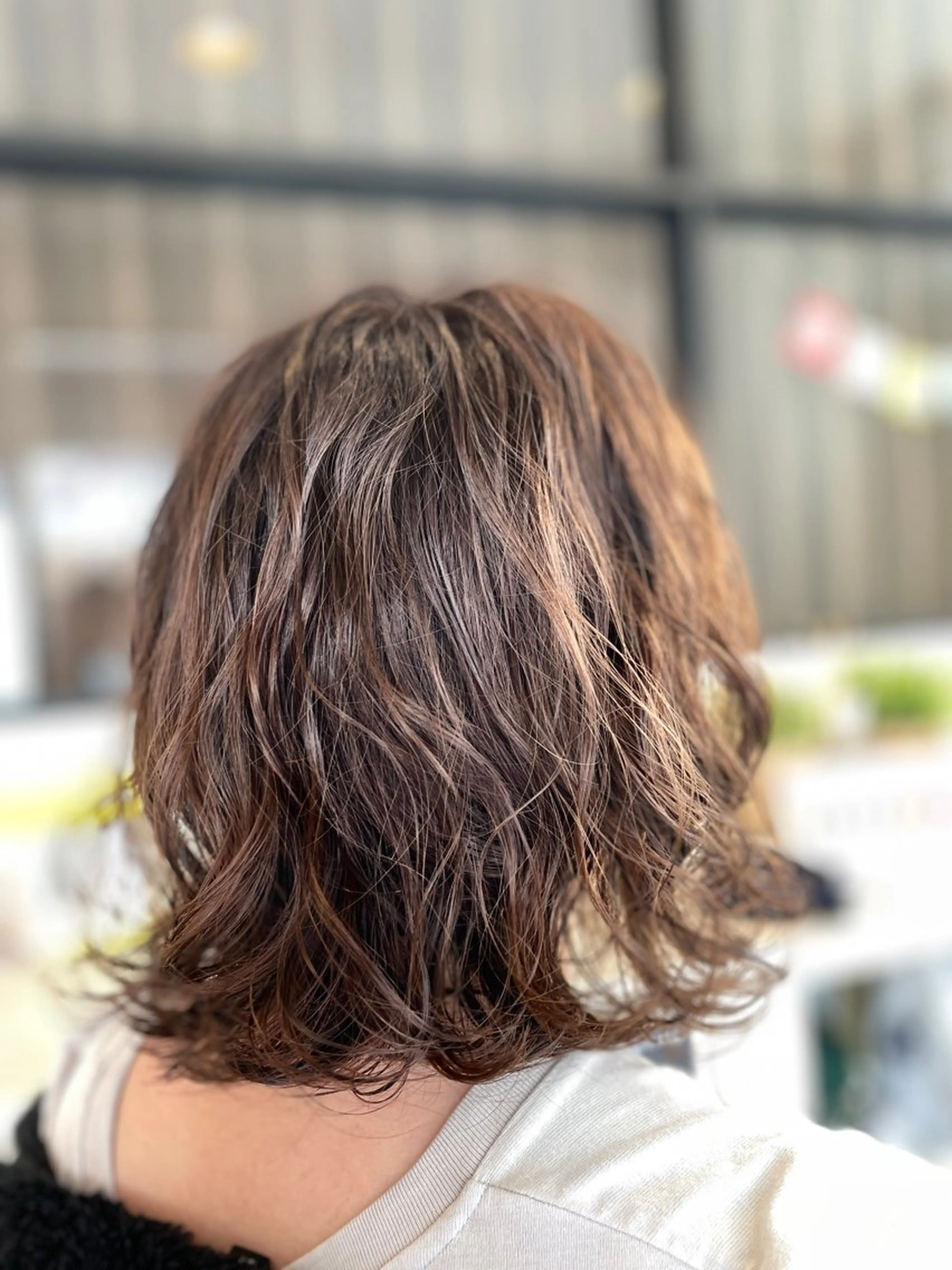 ミディアム ワンレンボブ ボブ 髪質改善 レイヤーカット 縮毛矯正 髪質改善専門 YOSHIのヘアスタイル