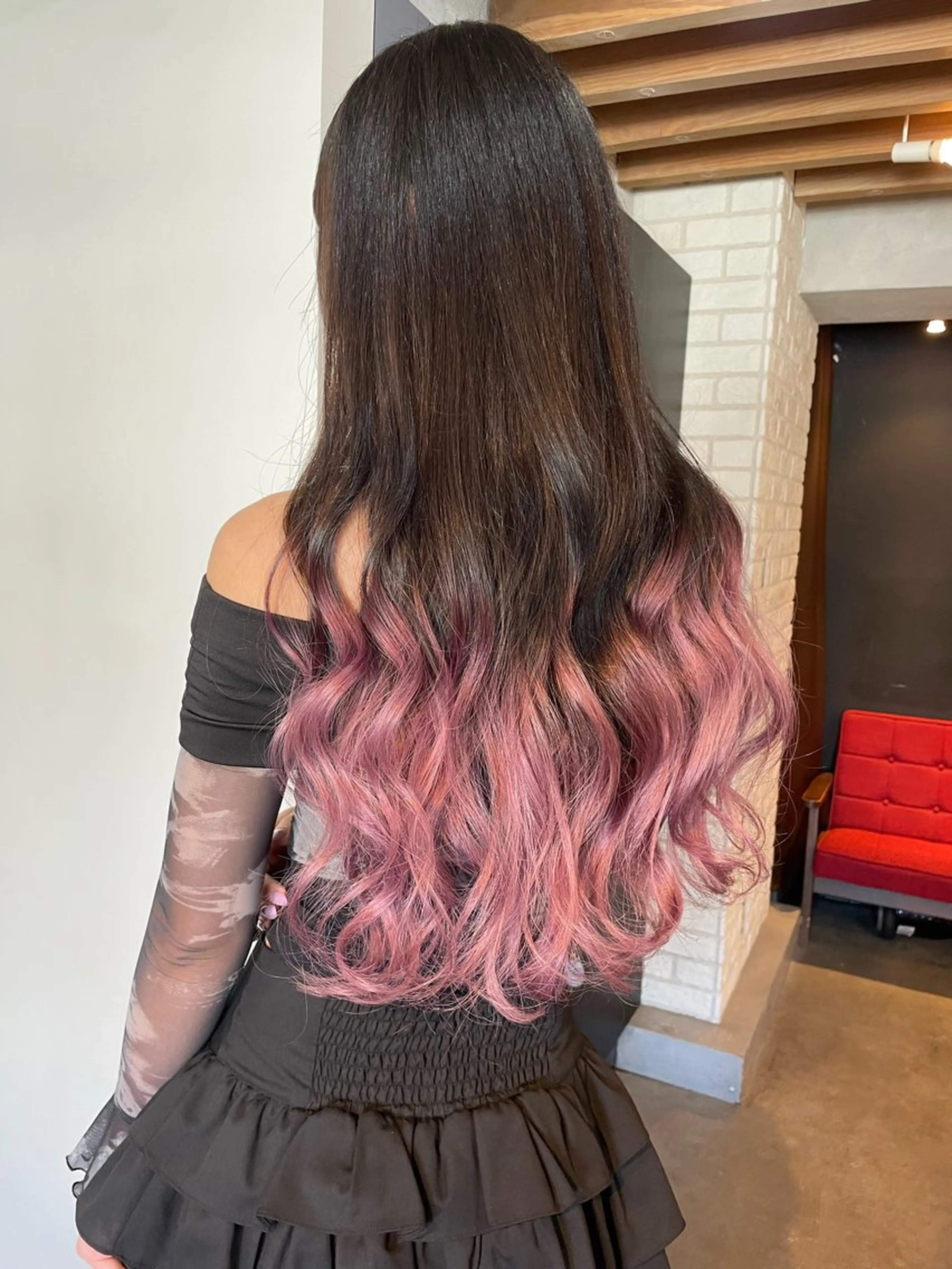 ロング ヘアカラー 横山 奈央のヘアスタイル