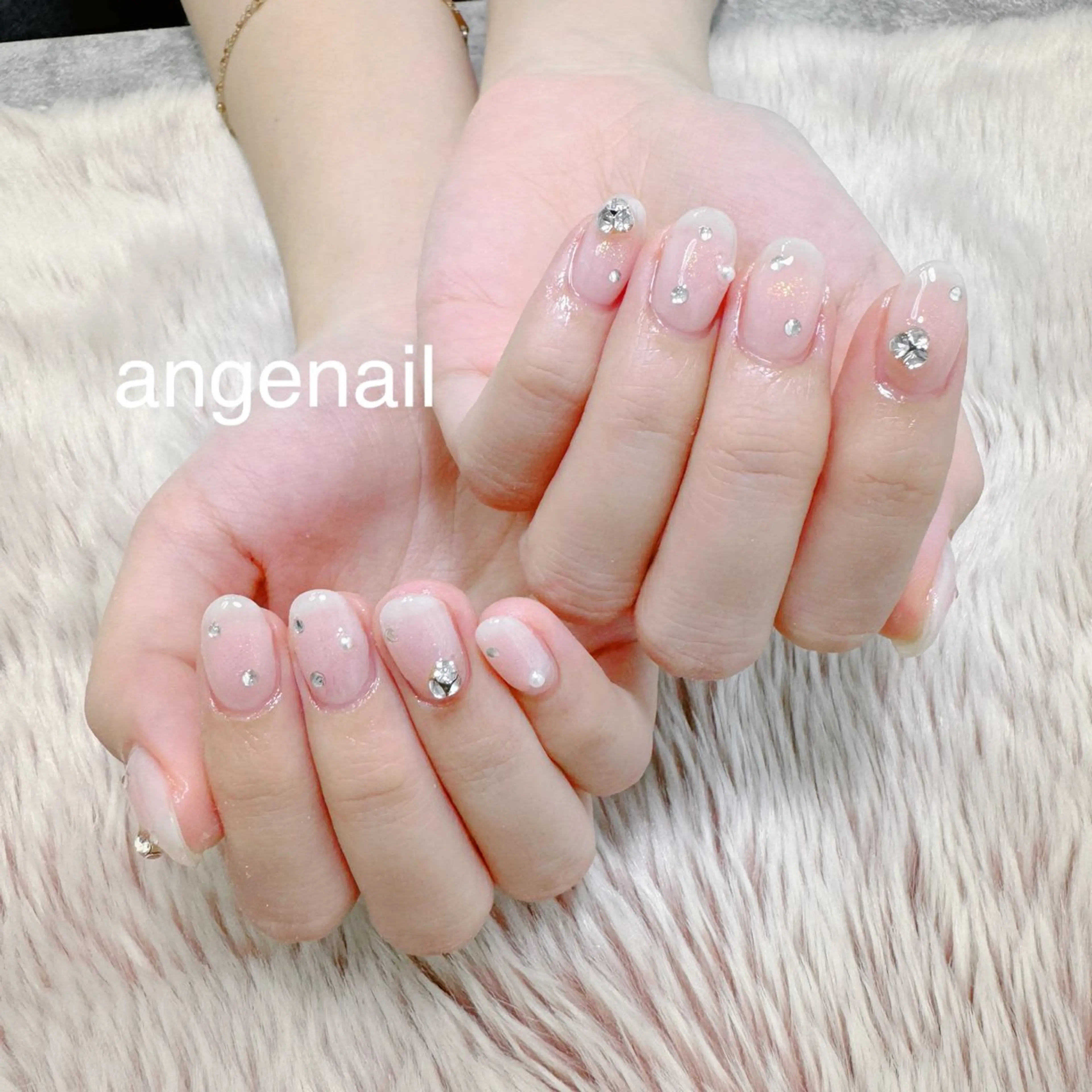 ネイル ハンドネイル オーナーネイリスト MAKIのネイルデザイン