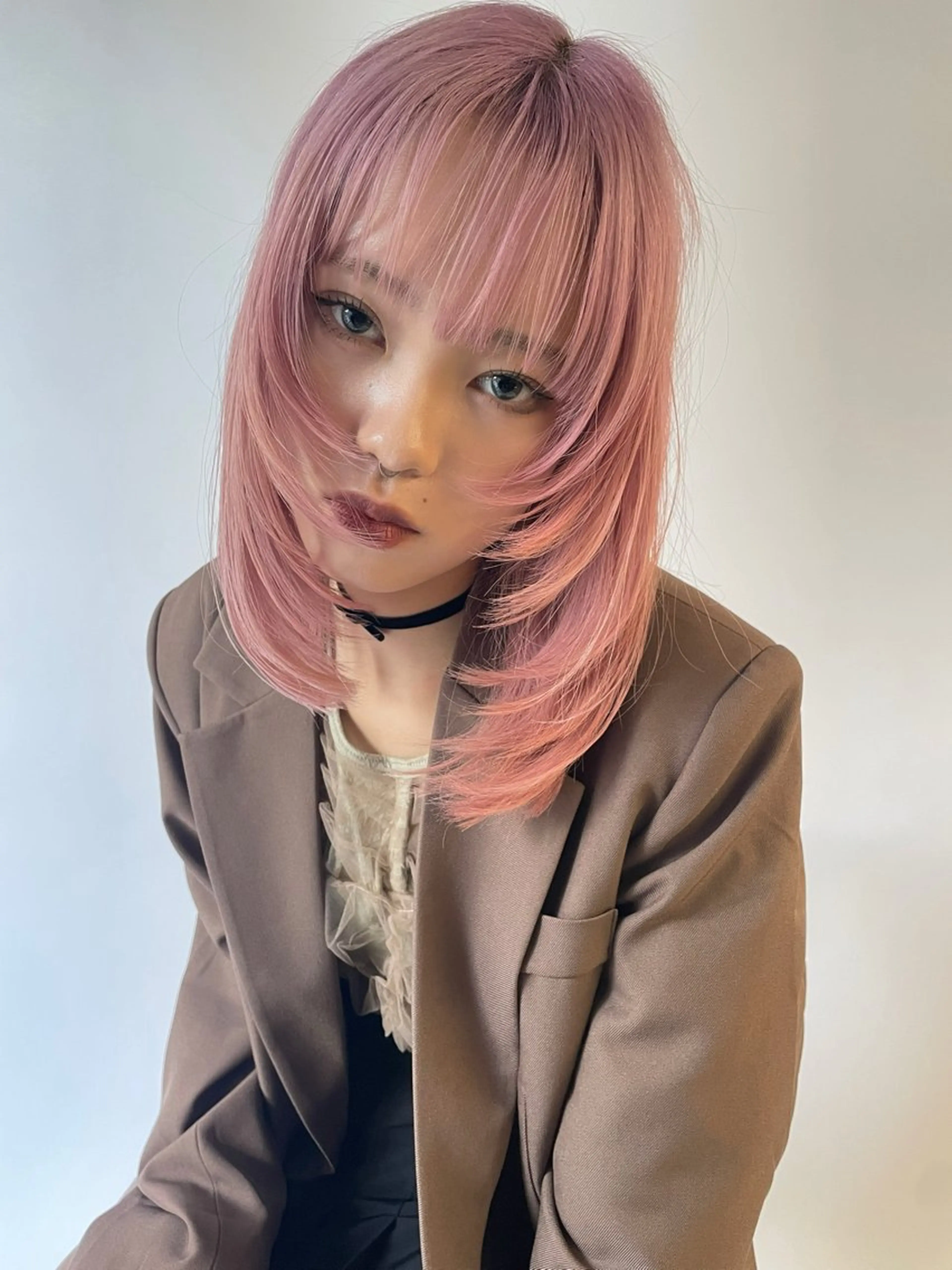 ミディアム Authen. soraのヘアスタイル