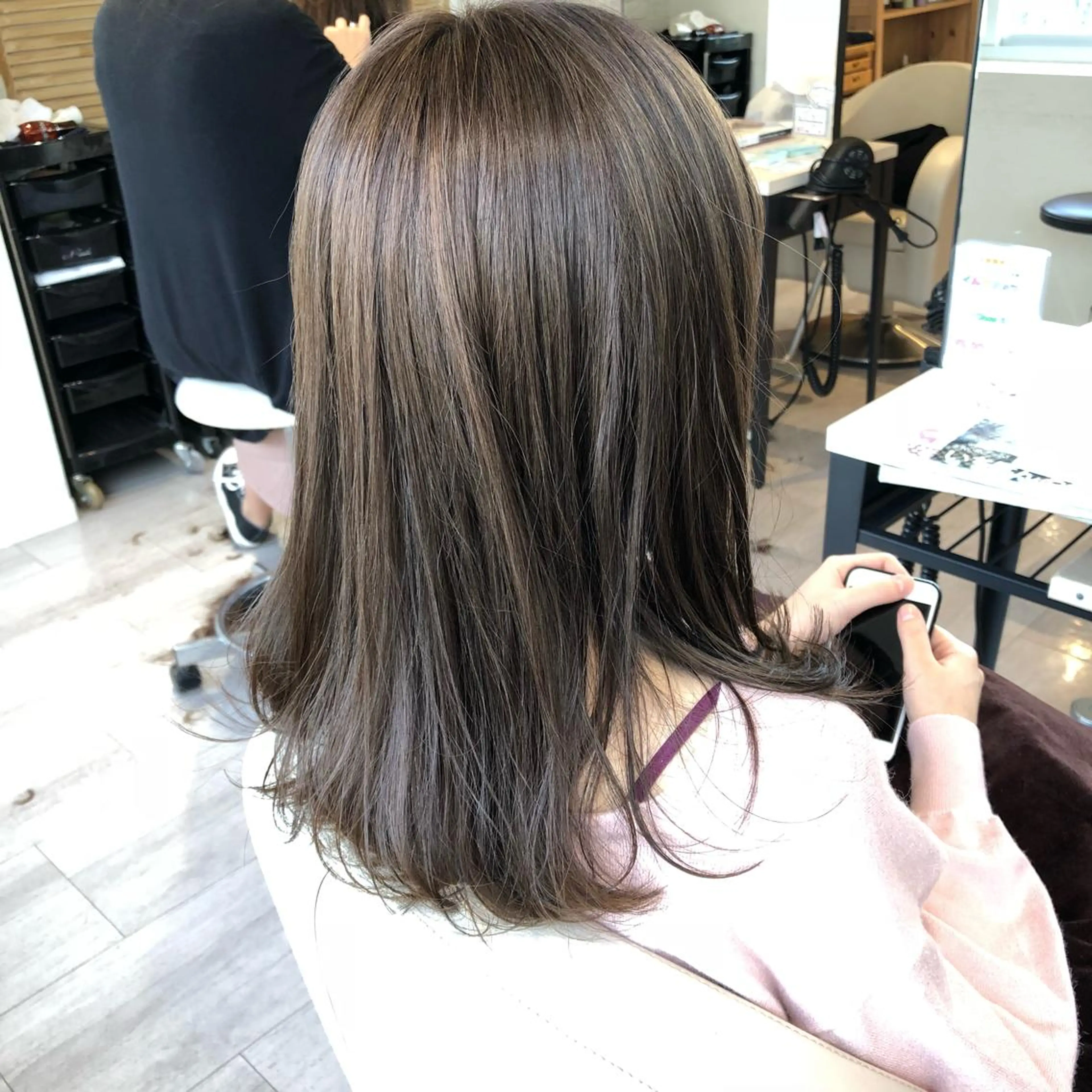 ミディアム カラー 金子 富士のヘアスタイル