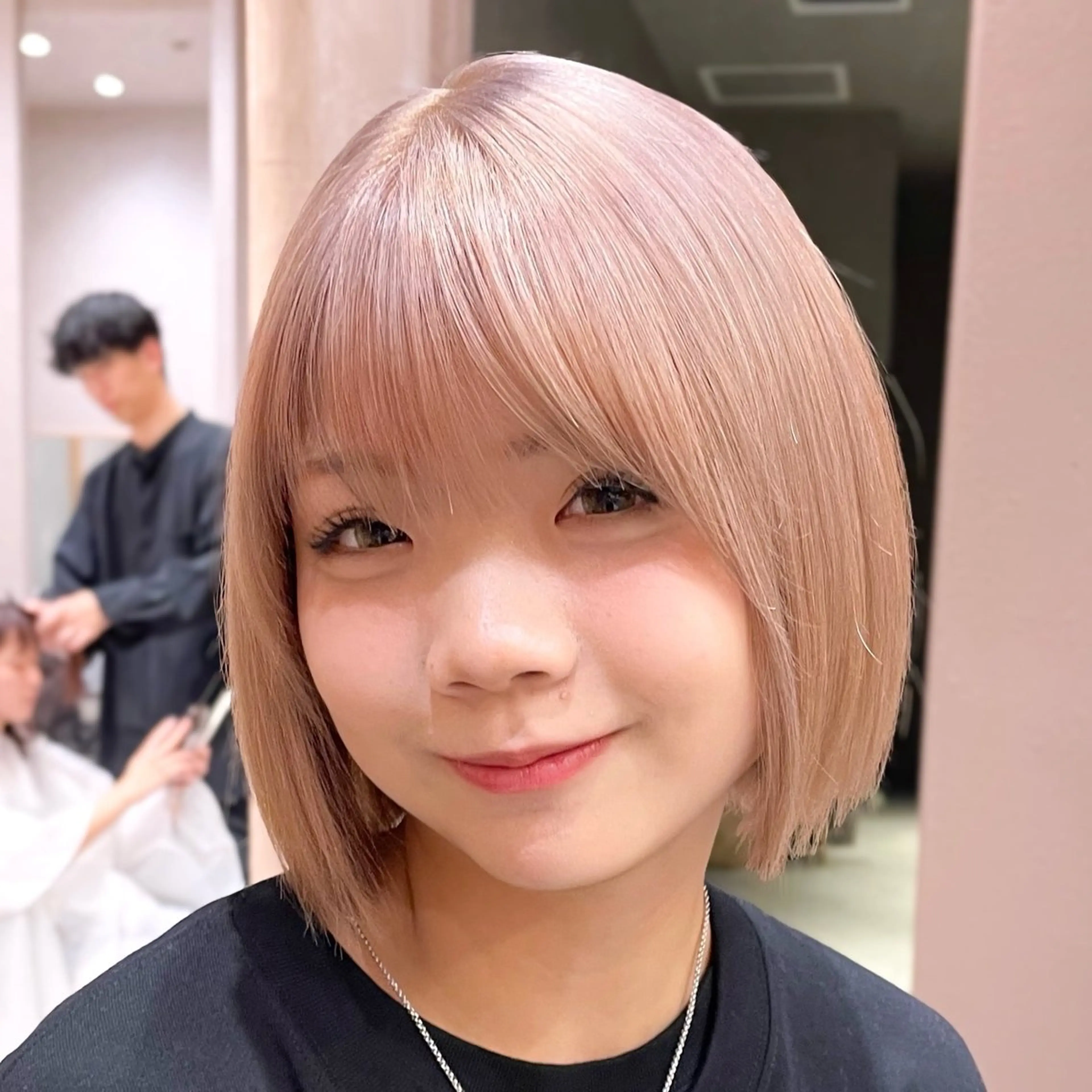 ショート カラー ヘアカラー レイヤー/柔らか 透明感カラー/ゆきなのヘアスタイル