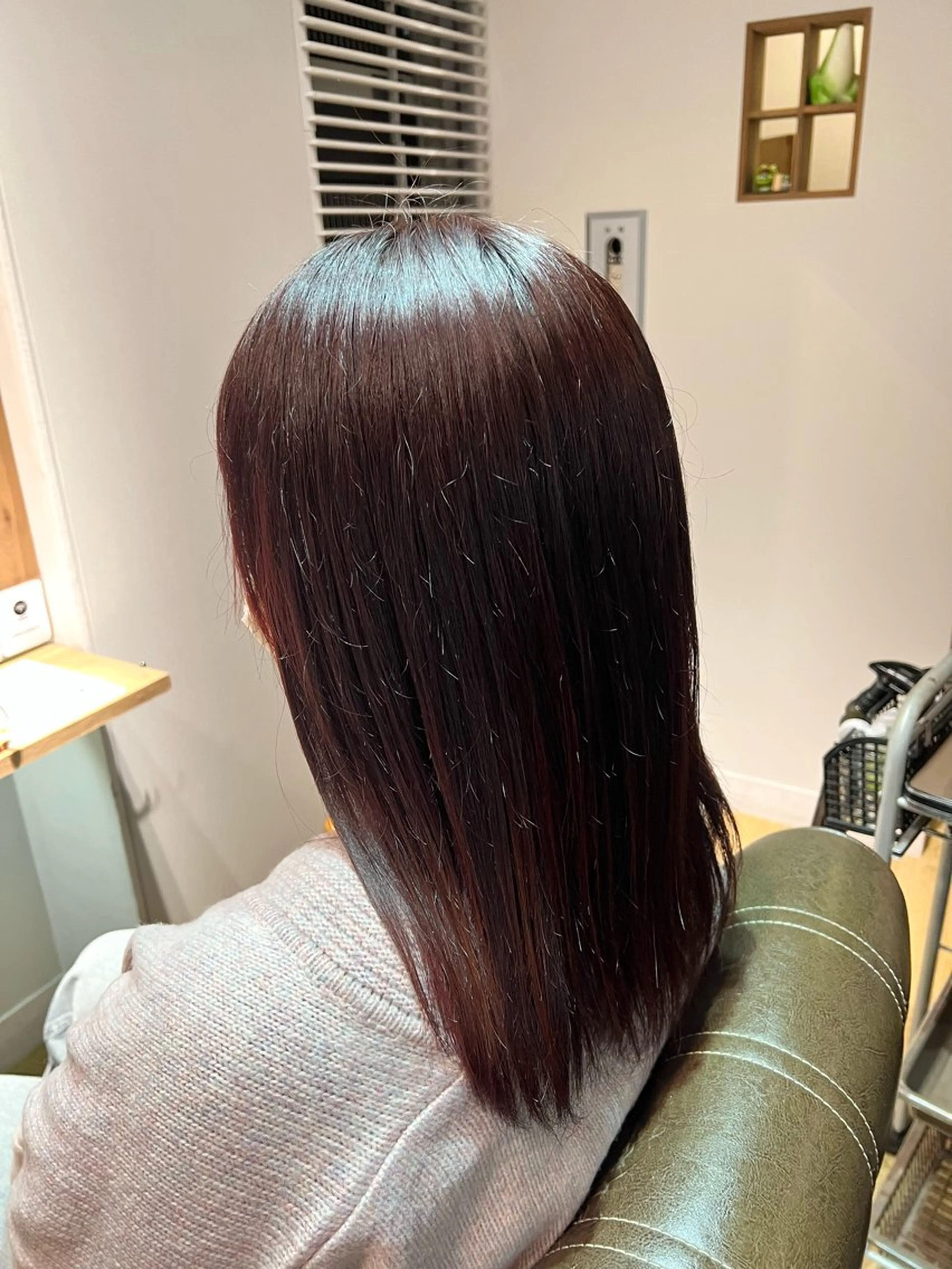 ロング カラー ヘアカラー トリートメント ツキダテ ユイのヘアスタイル