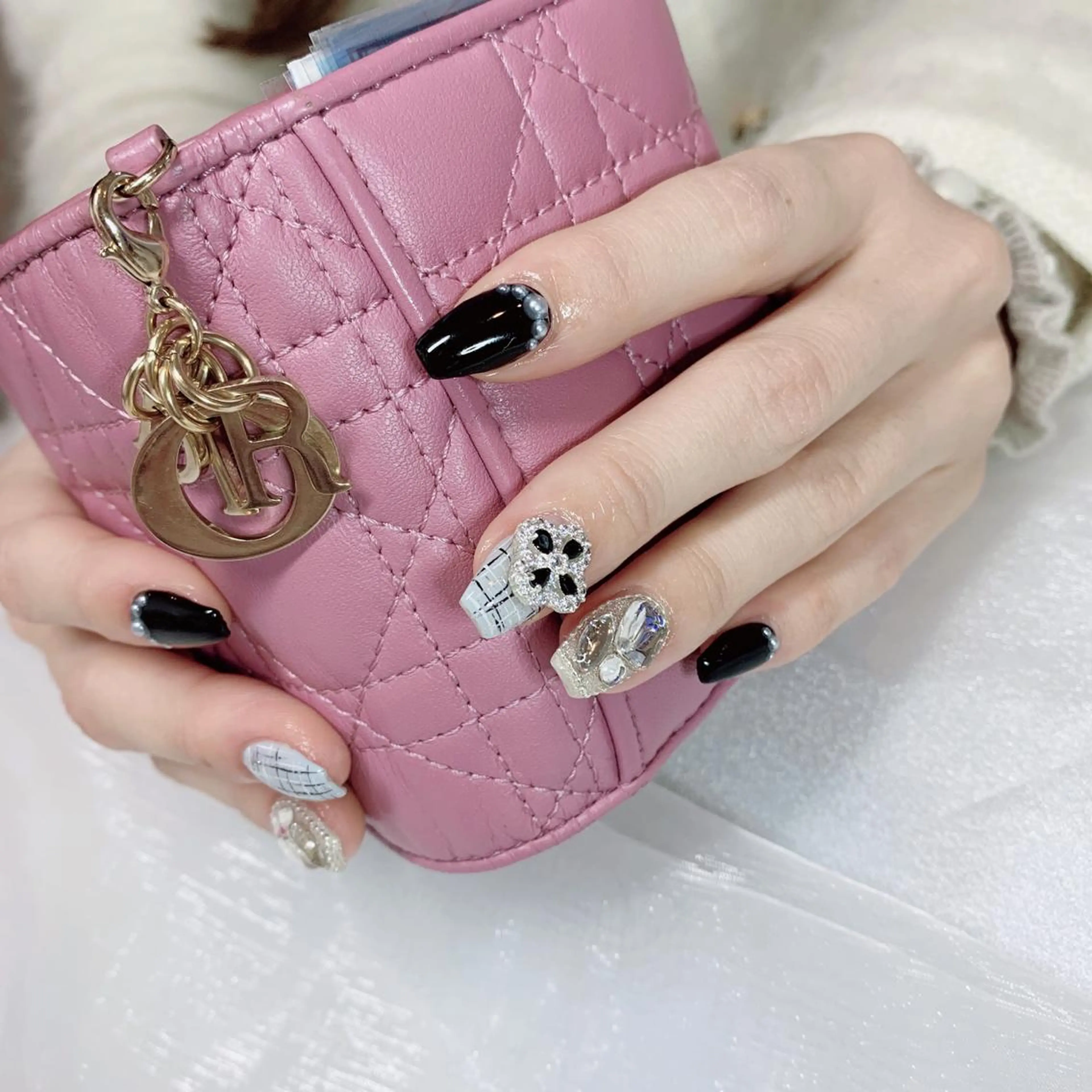 ネイル ハンドネイル La neige* yuki 🐩🌙のネイルデザイン