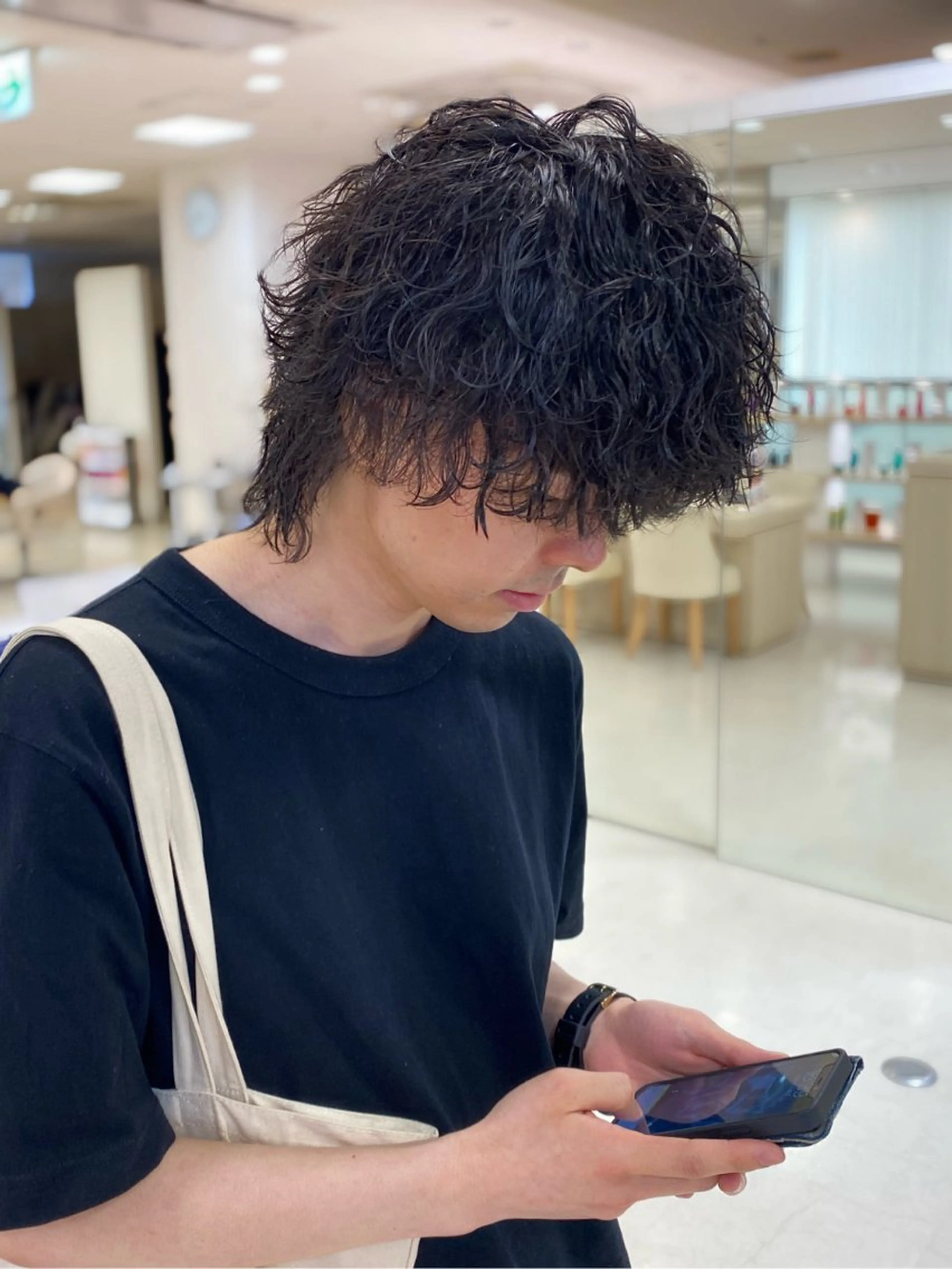 セミロング カラー セミロングパーマ ウルフカット お悩み解決美容師🦚 片山/銀座/有楽町のヘアスタイル