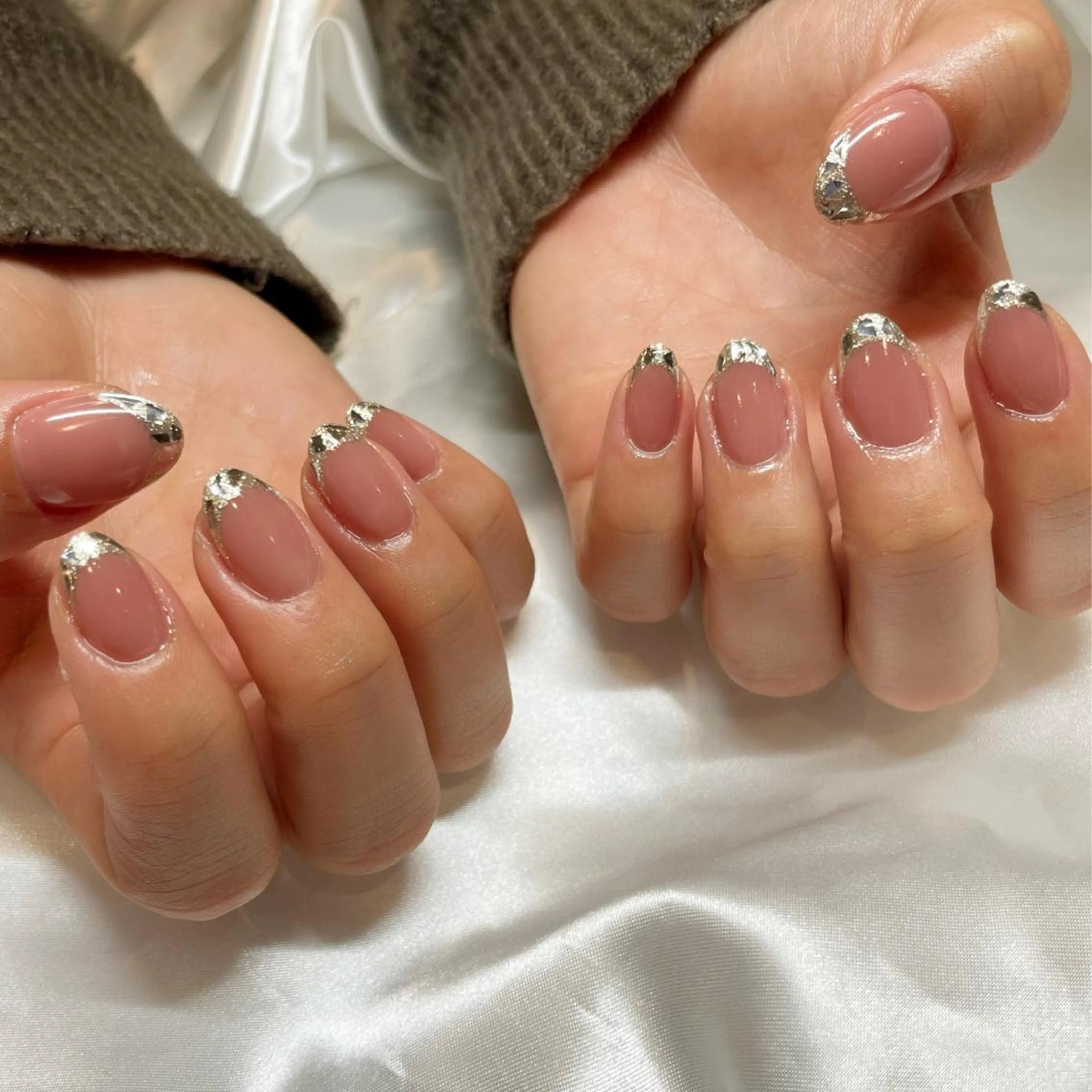 ショート ネイル フレンチネイル ガラスフレンチ 金子 彩海のネイルデザイン