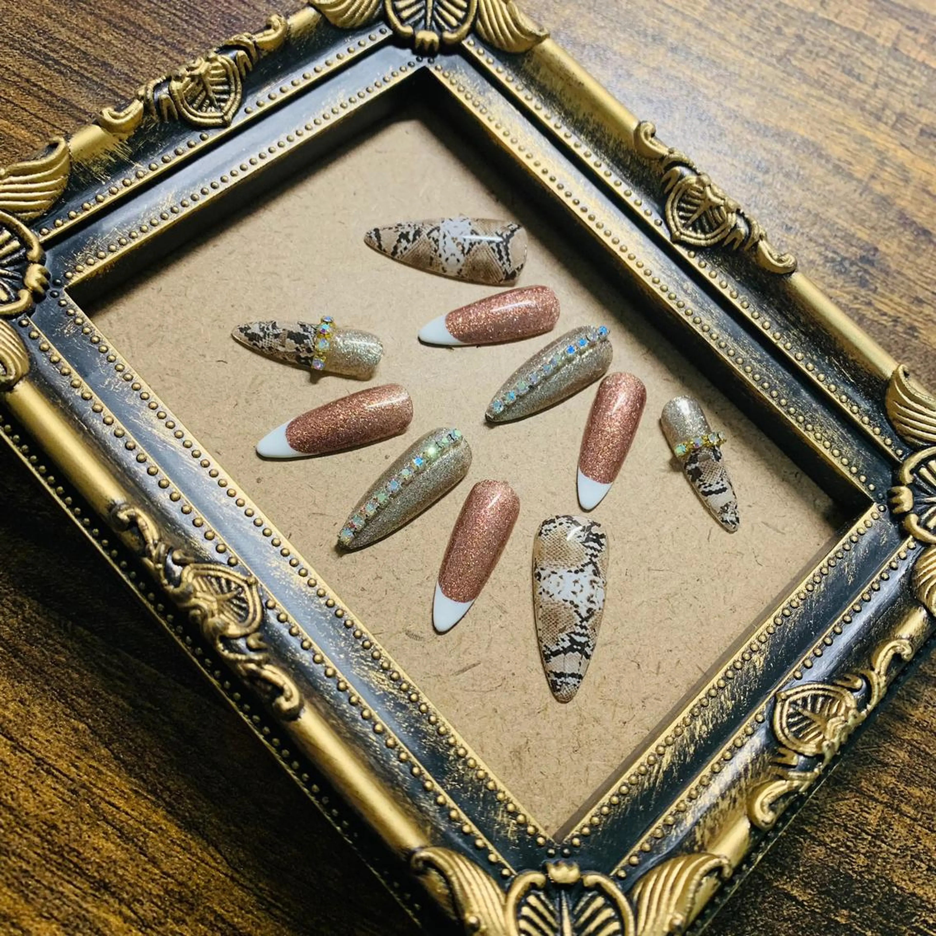 ロング ネイル ロング フレンチネイル ジェルネイル ロングネイル ネイルチップ Nail&Eye Spina 琴美のマツエク・マツパデザイン