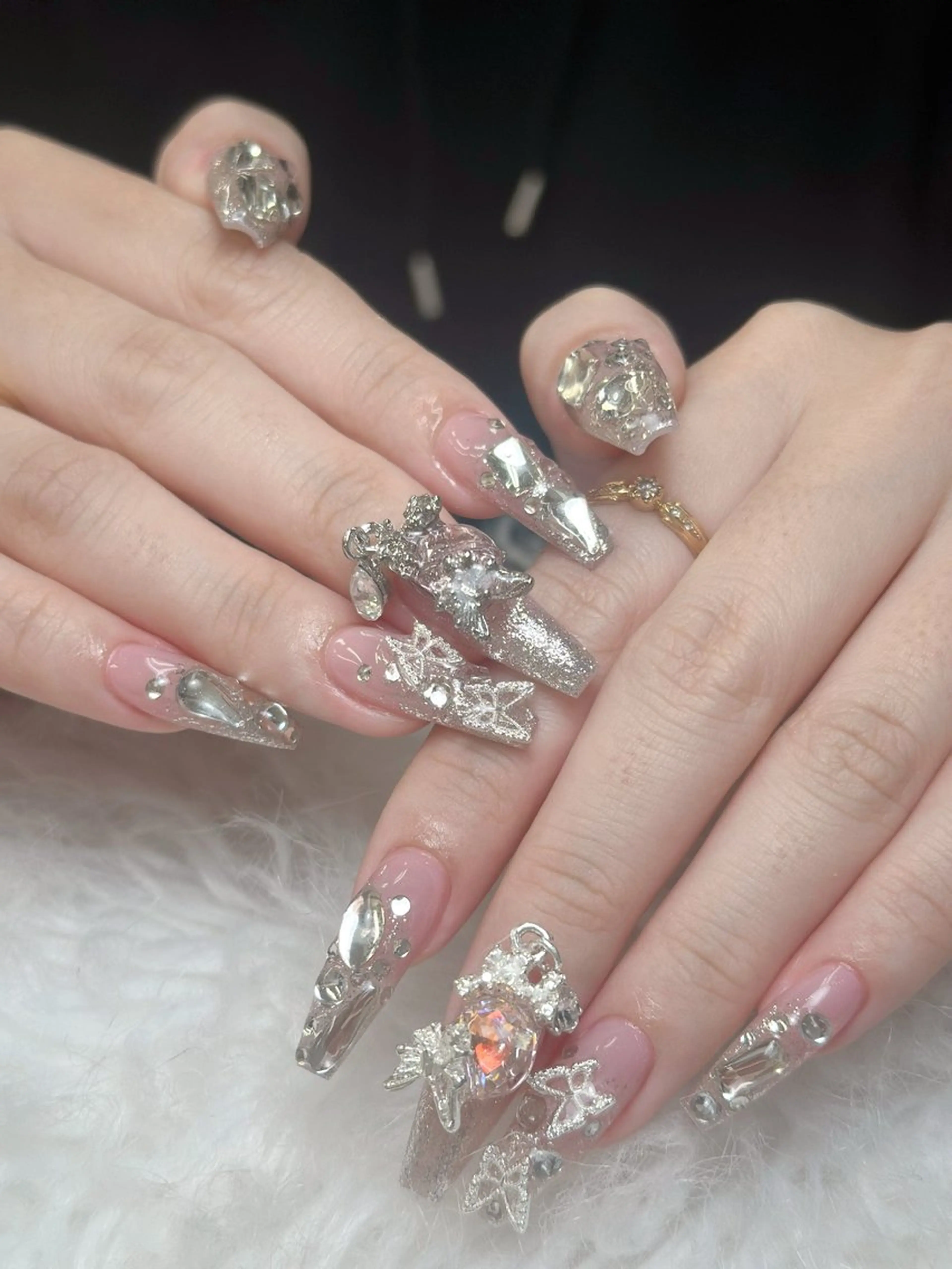 ネイル アートネイル ジェルネイル ニュアンスネイル シンプルネイル ネイルチップ ハンドネイル Nienail_ Luxeのネイルデザイン