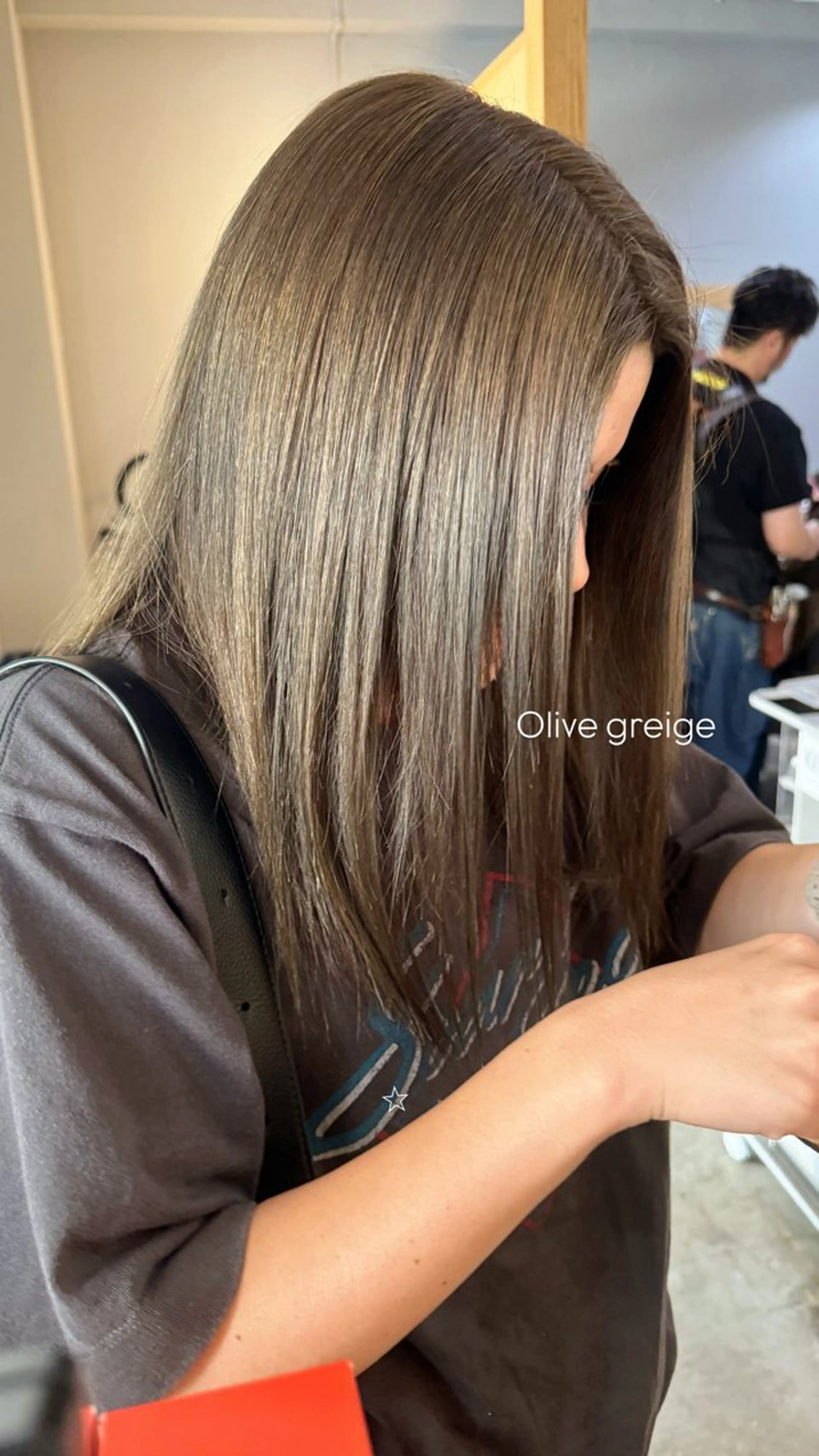 ミディアム miloc🫧 MOMOYOのヘアスタイル