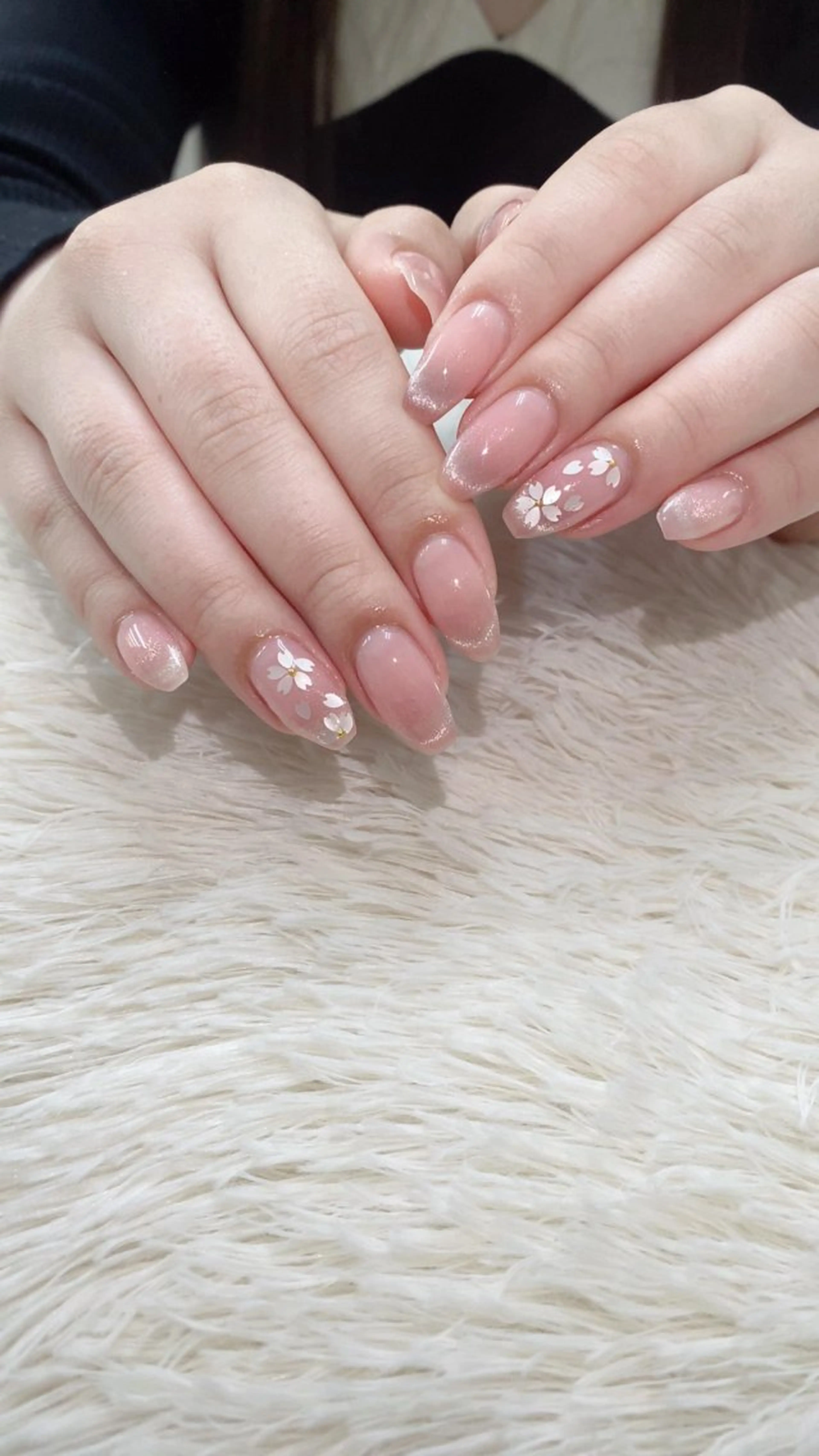 ネイル チークネイル 桜ネイル フレンチネイル ジェルネイル グラデーション ハンドネイル ハンドケア Hara Nail 【パラジェル使用】のネイルデザイン