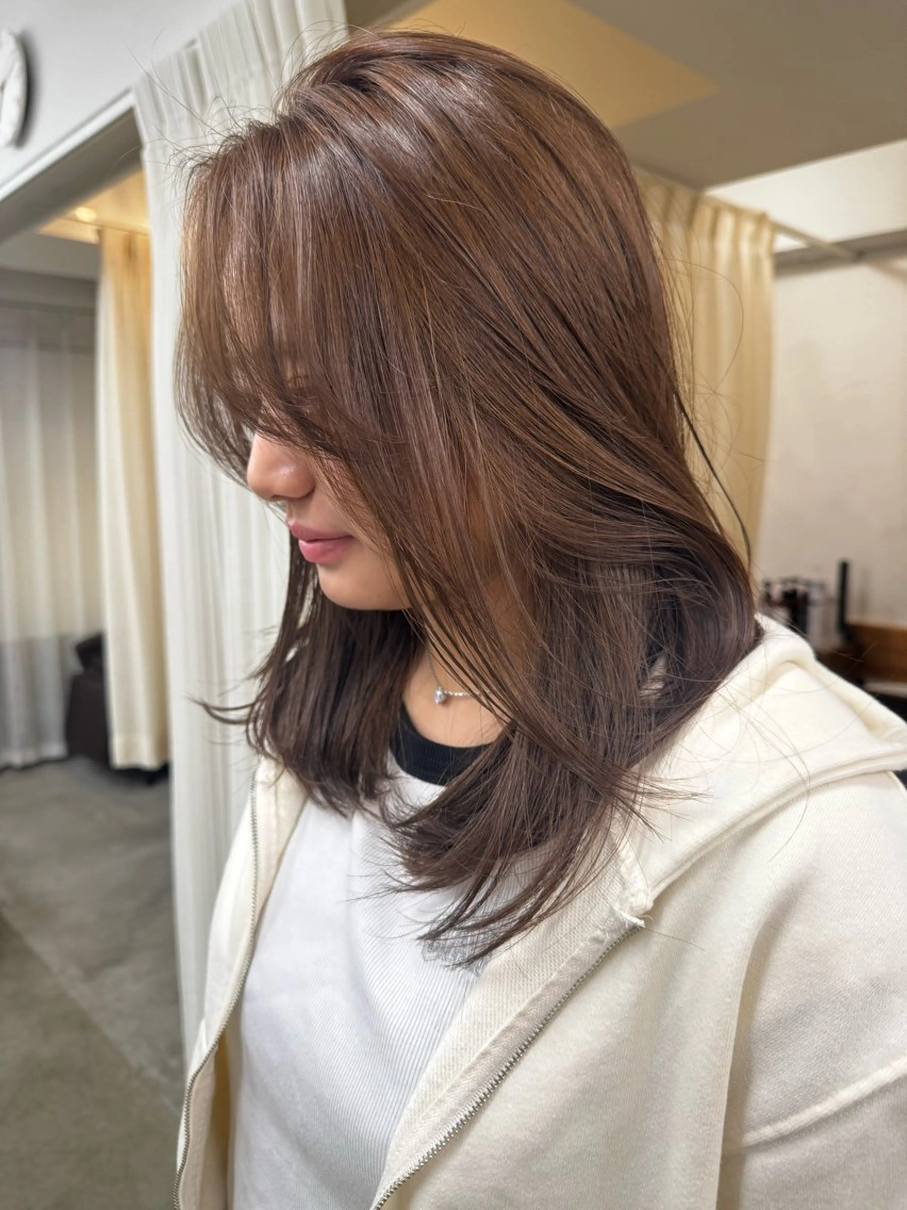 セミロング カット ヘアカラー ムロ 二子玉川駅のヘアスタイル