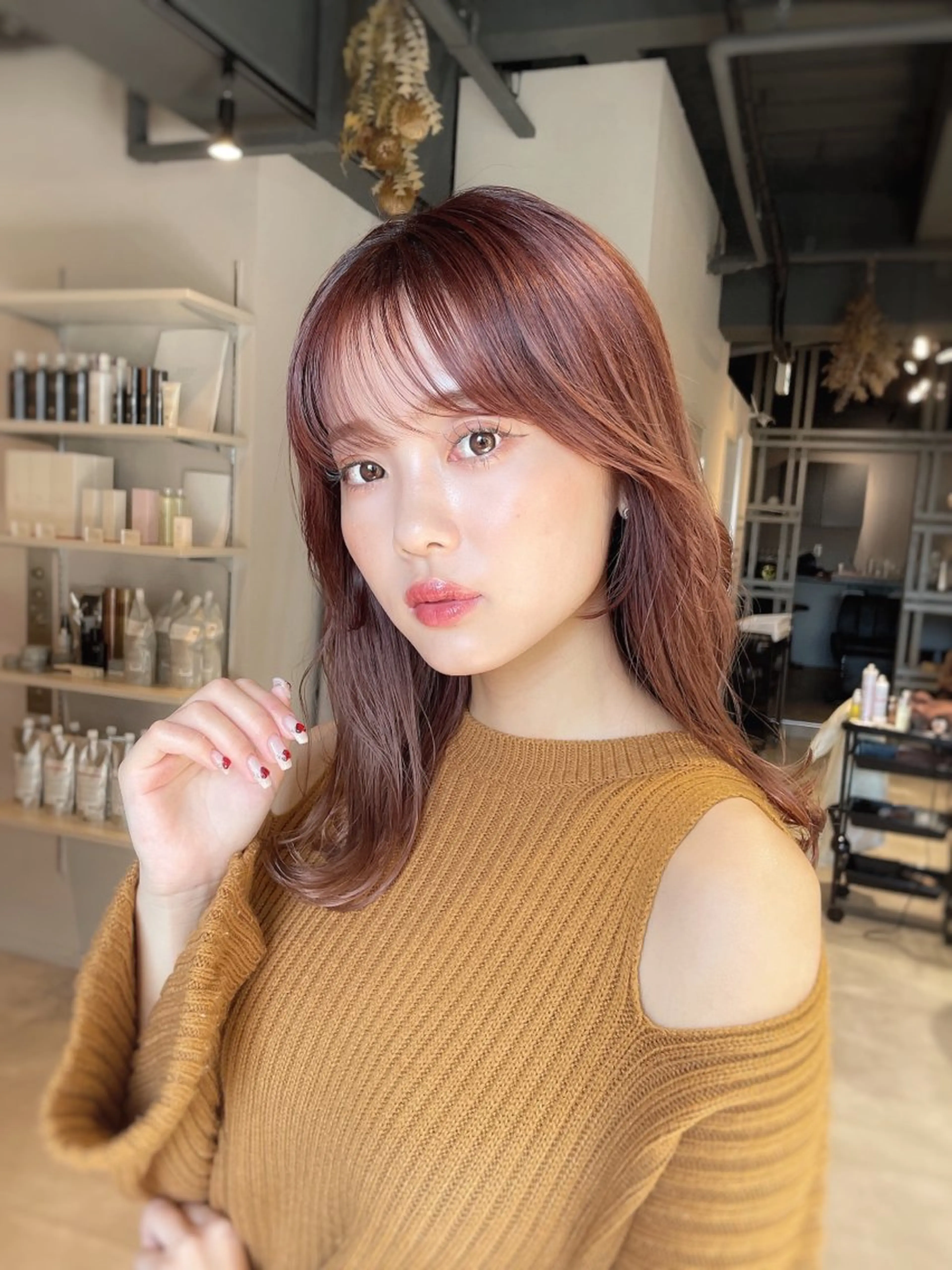 セミロング カラー ヘアカラー トリートメント 似合わせ/小顔/ 韓国✨KAITOのヘアスタイル