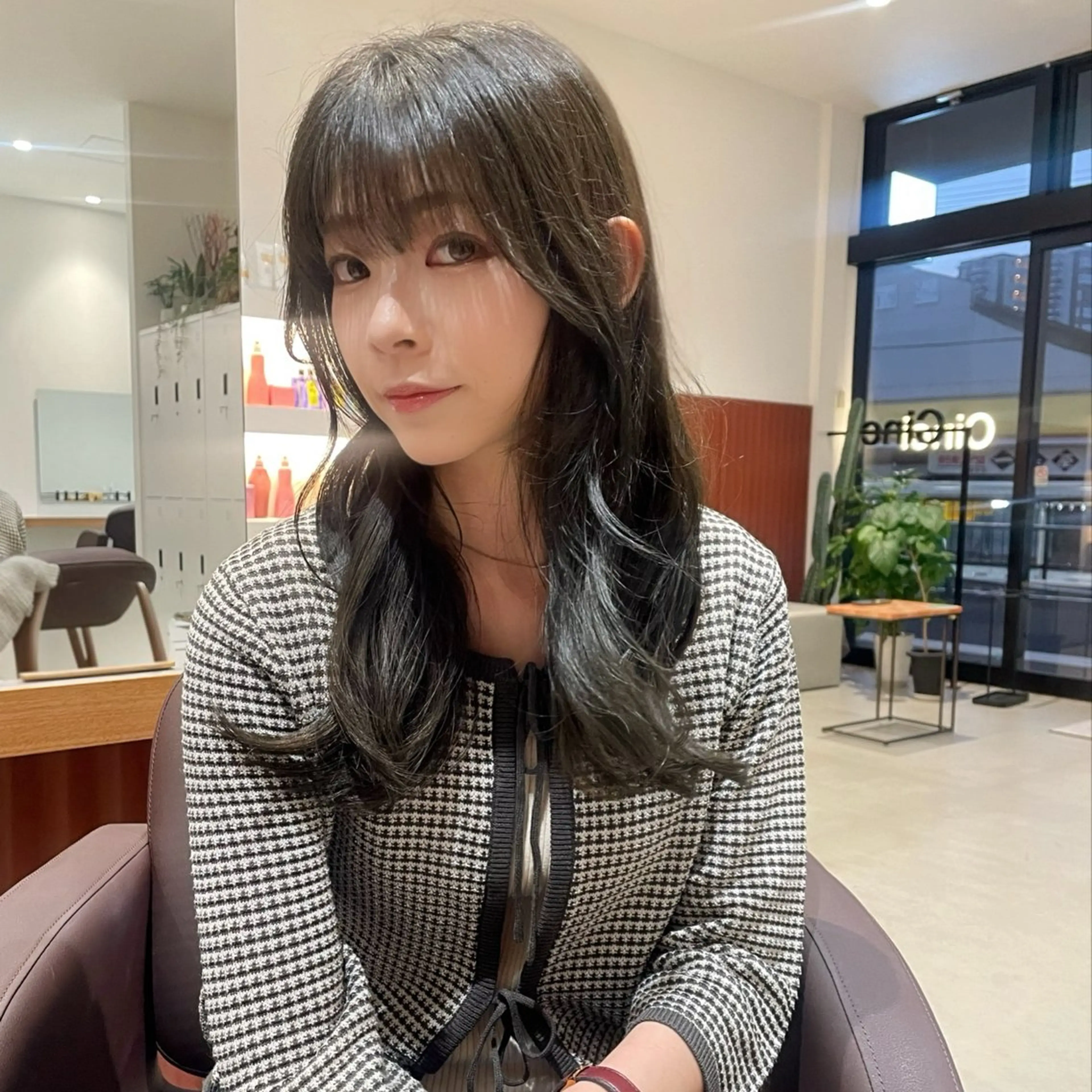 セミロング カラー カット ヘアカラー トリートメント 北九州美容室 🕊️わかな✂︎のヘアスタイル