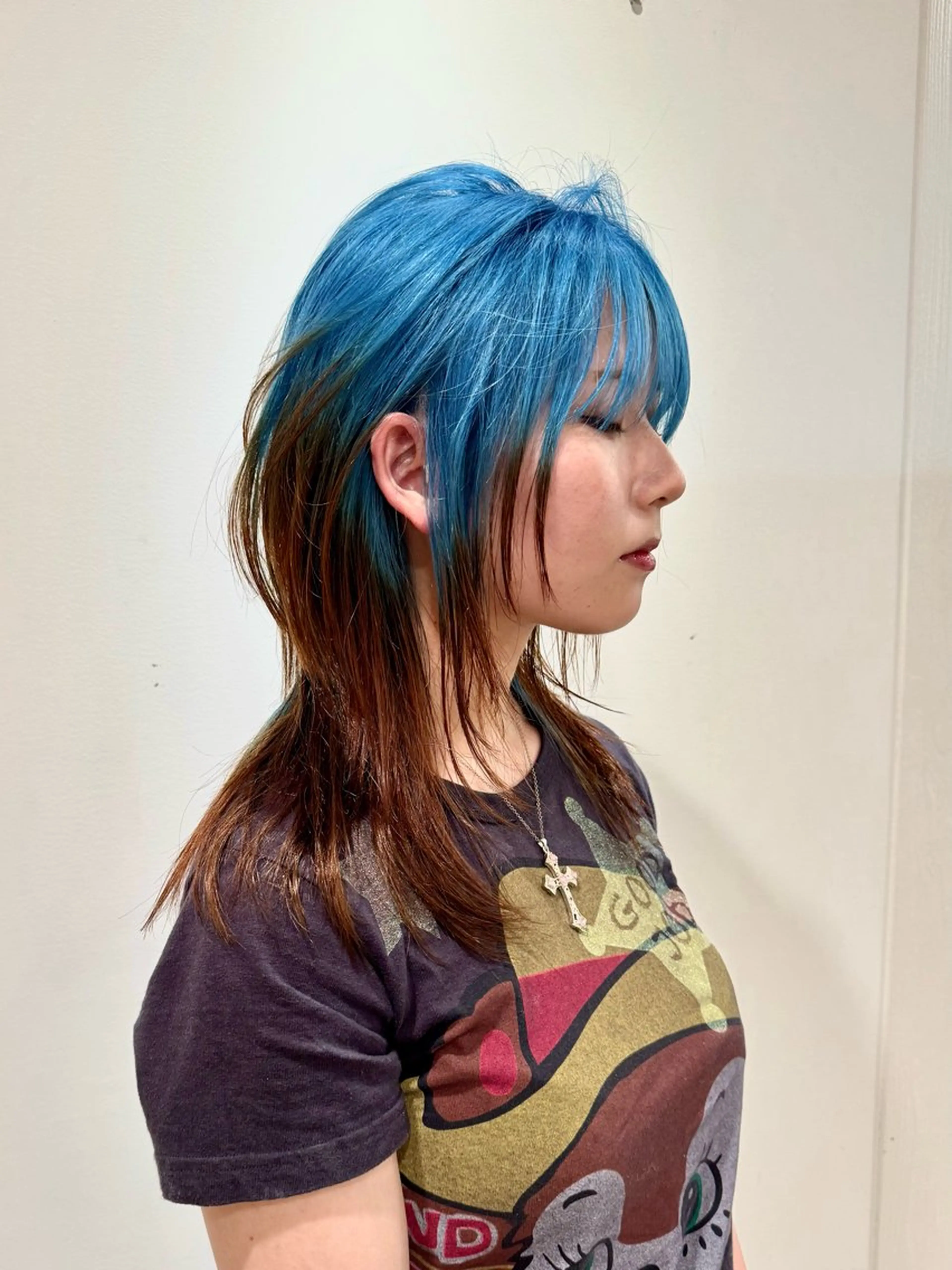 セミロング カラー ハイトーンカラー ハッシュカット レイヤーカット ウルフカット カット ヘアカラー トリートメント ハイトーン/レイヤー /ウルフ⭐️永田⭐️のヘアスタイル