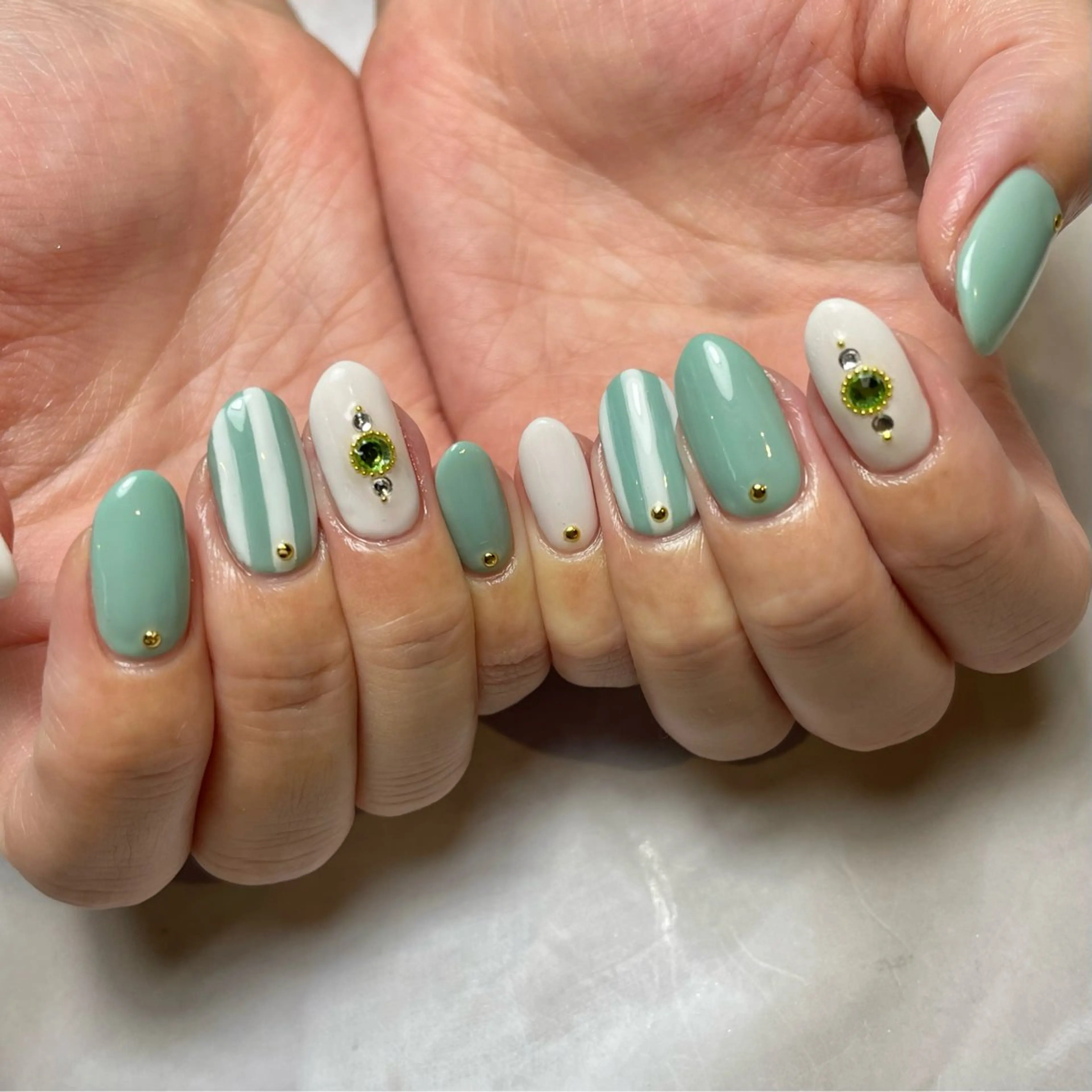 ネイル 持ち込み ハンドネイル Reflection marikoのネイルデザイン