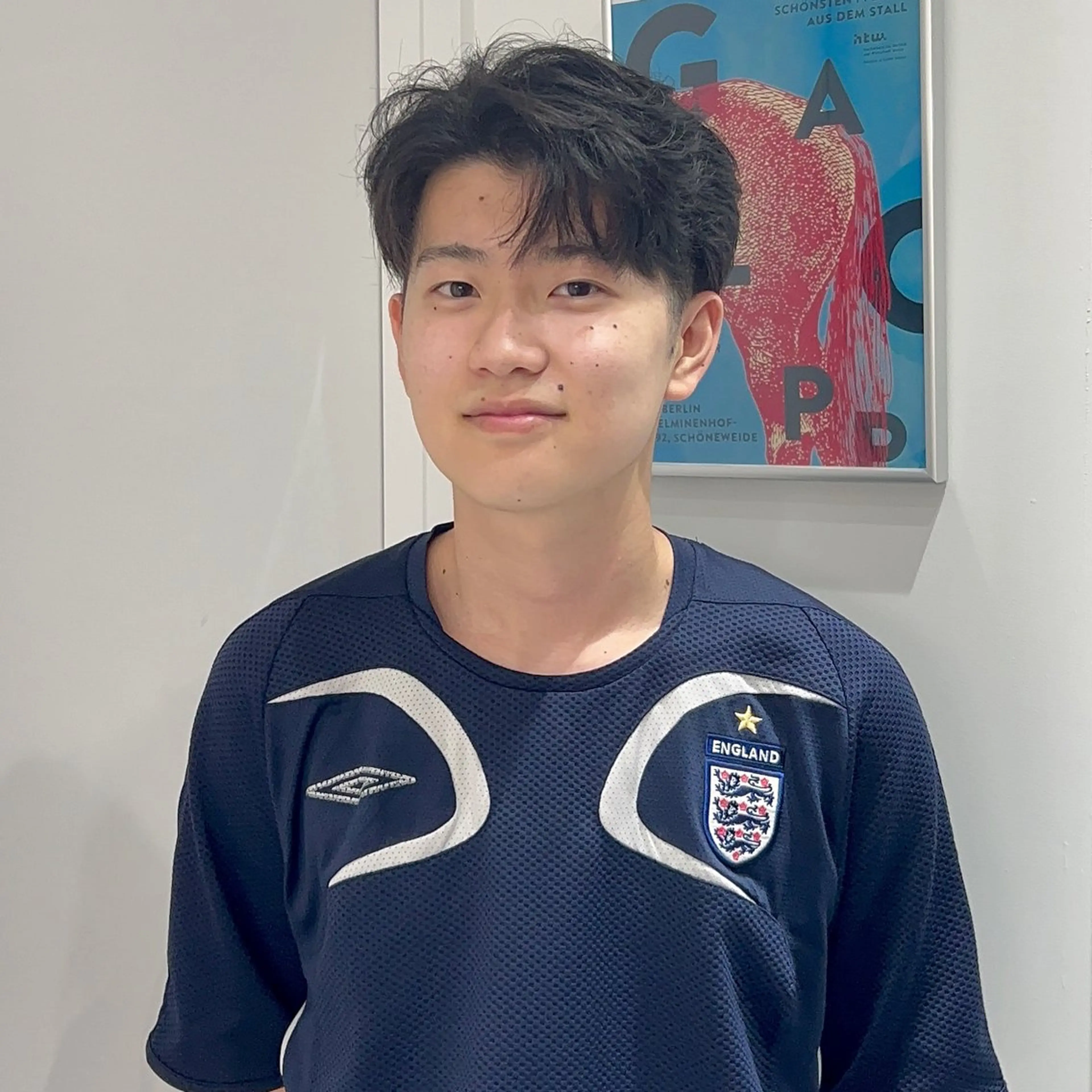 メンズ メンズブリーチ センターパート メンズハイトーン メンズ韓国風 マッシュウルフ 🌟カット無料 ボブ森龍哉のヘアスタイル