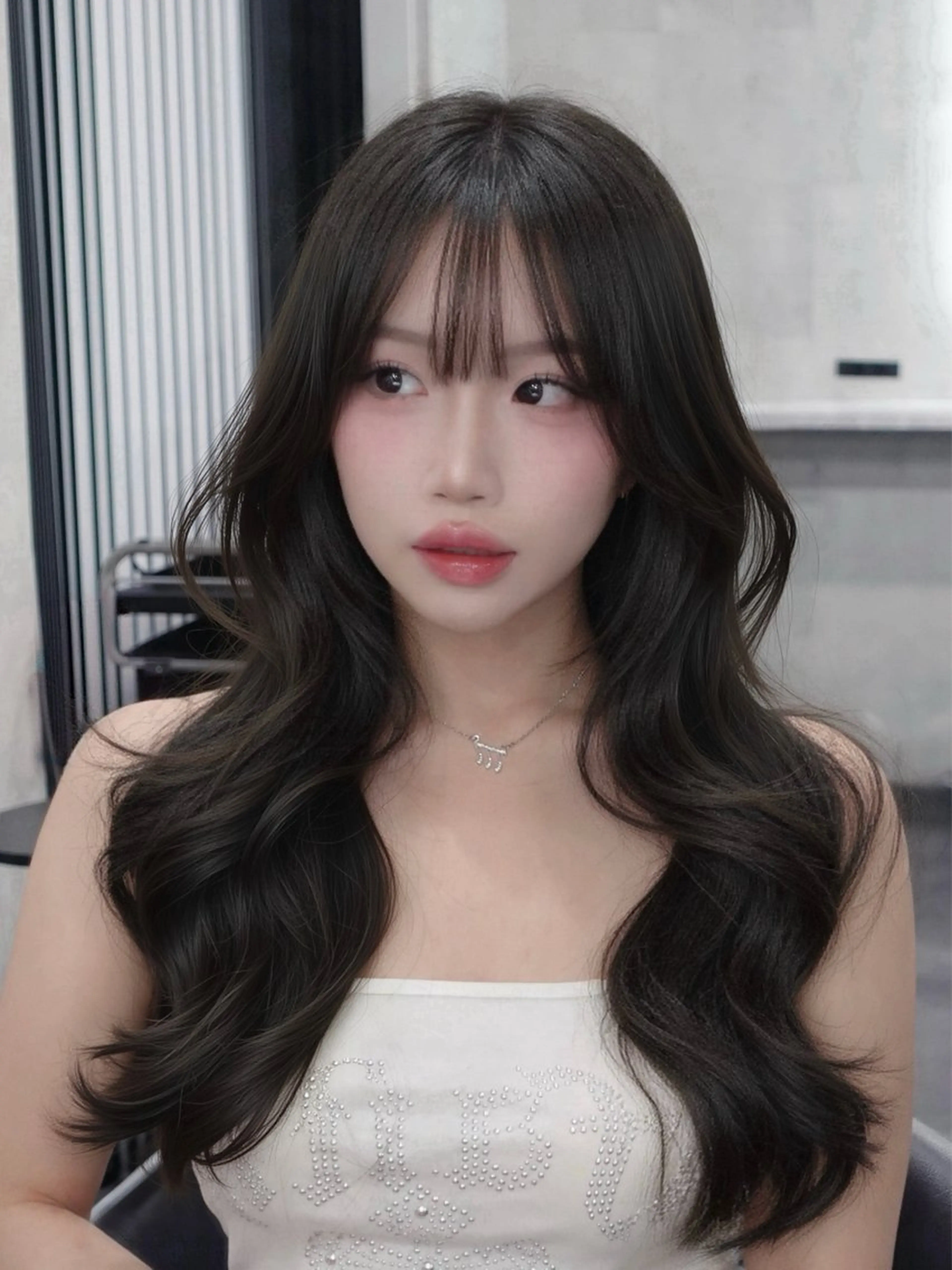 ロング カラー 🦋韓国ヘア💙 ハイトーンRUNAのヘアスタイル