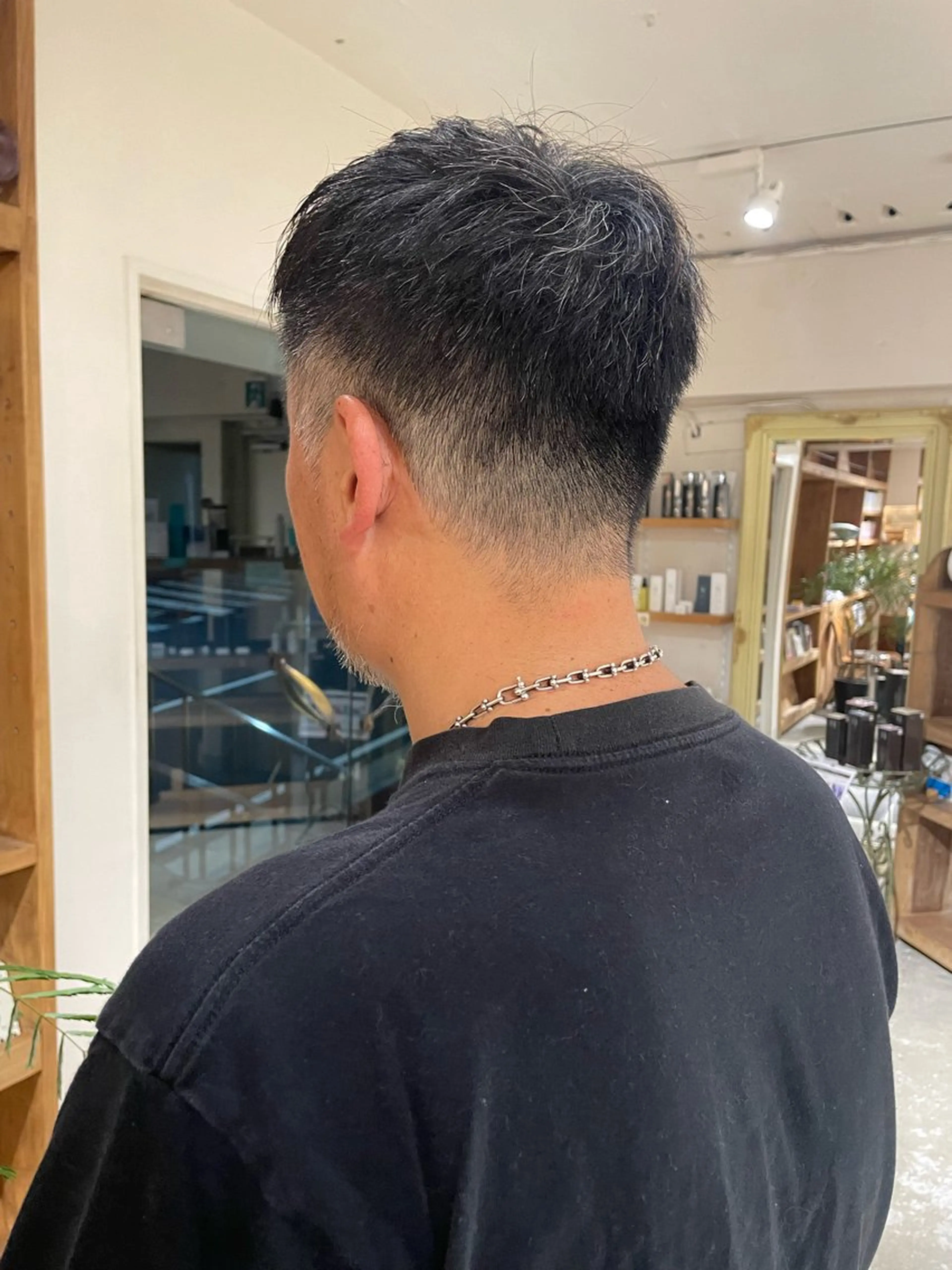 ショート カット 透明感カラー🫧/ レイヤー/髪質改善のヘアスタイル