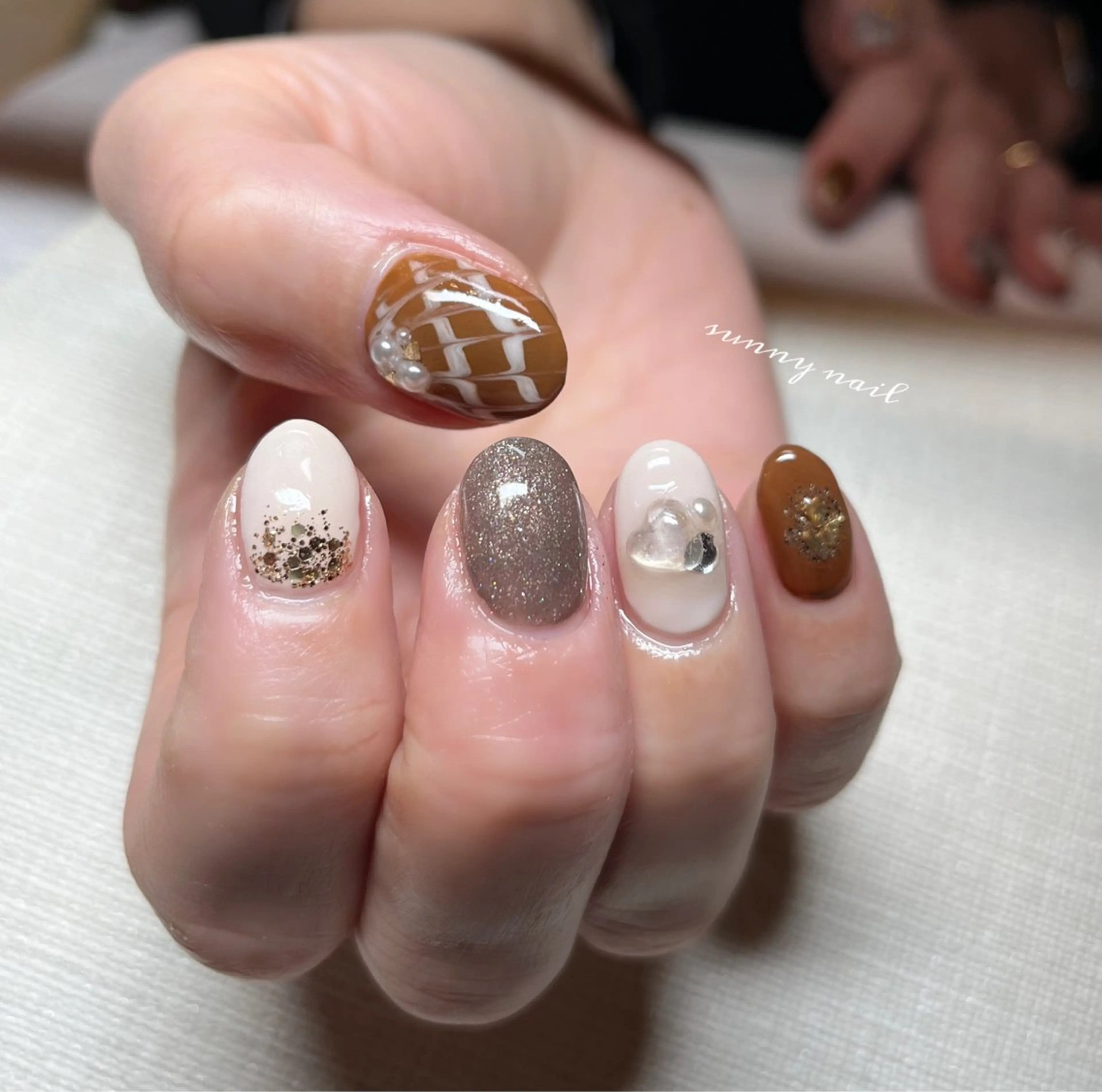 ネイル ブラウン ジェルネイル マグネットネイル パラジェル バレンタイン sunny nailのネイルデザイン