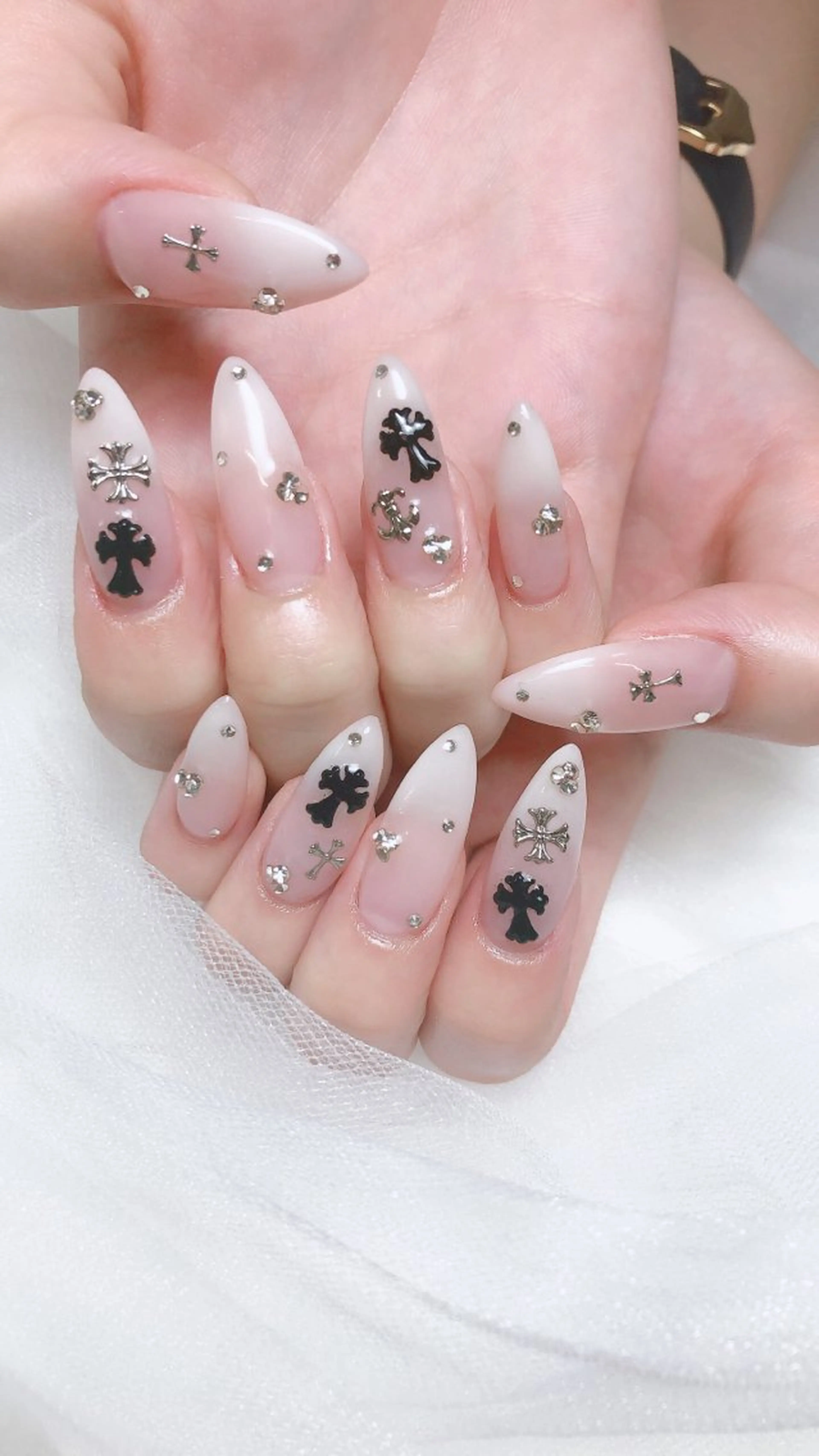 ネイル ハンドネイル LR.ONE ヨウのネイルデザイン