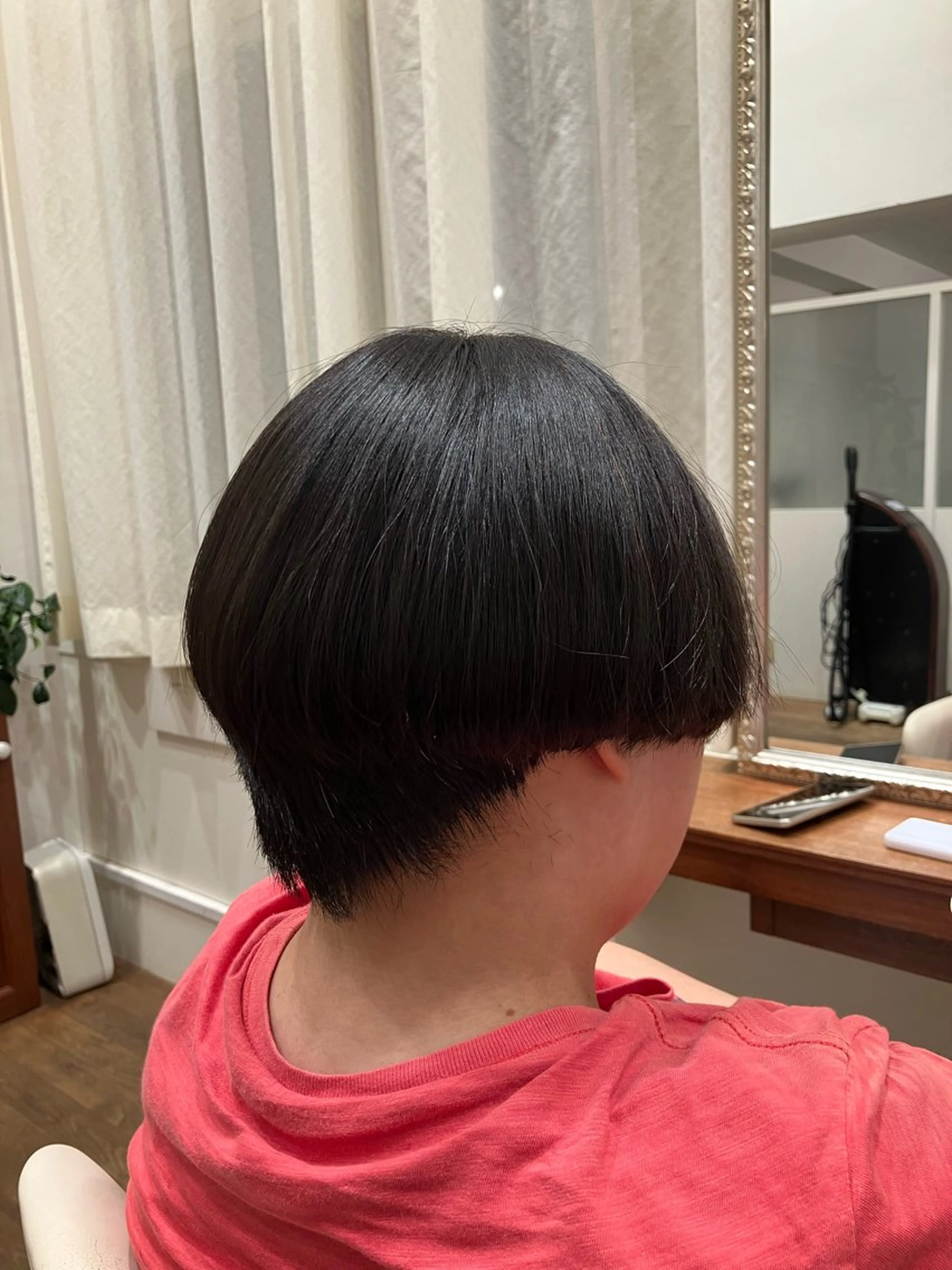 ショート ボブ ショートヘア 宮野 佳菜のヘアスタイル