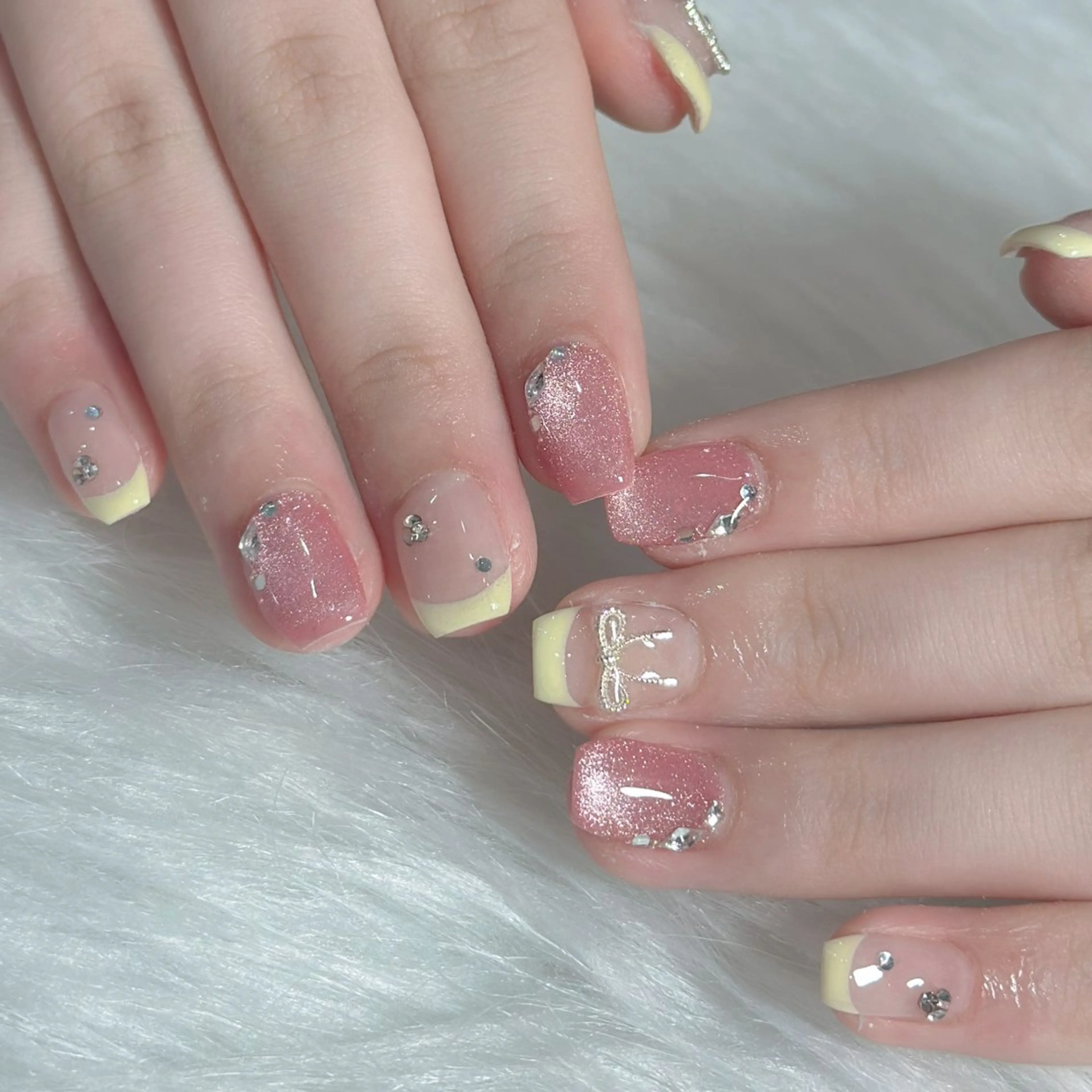 ネイル ハンドネイル フットネイル LAVISH nanamiのネイルデザイン