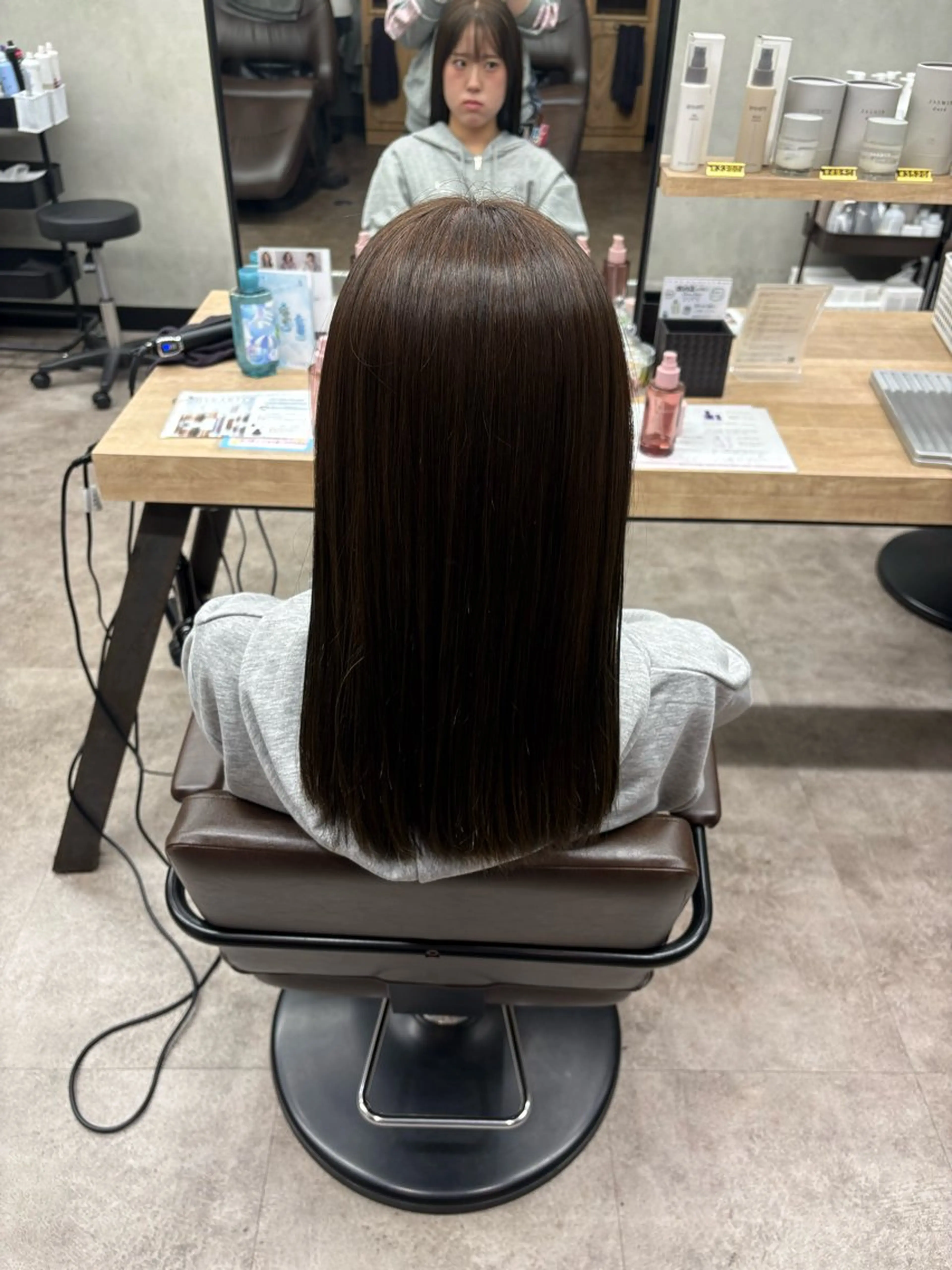 カラー 河内 謡のヘアスタイル