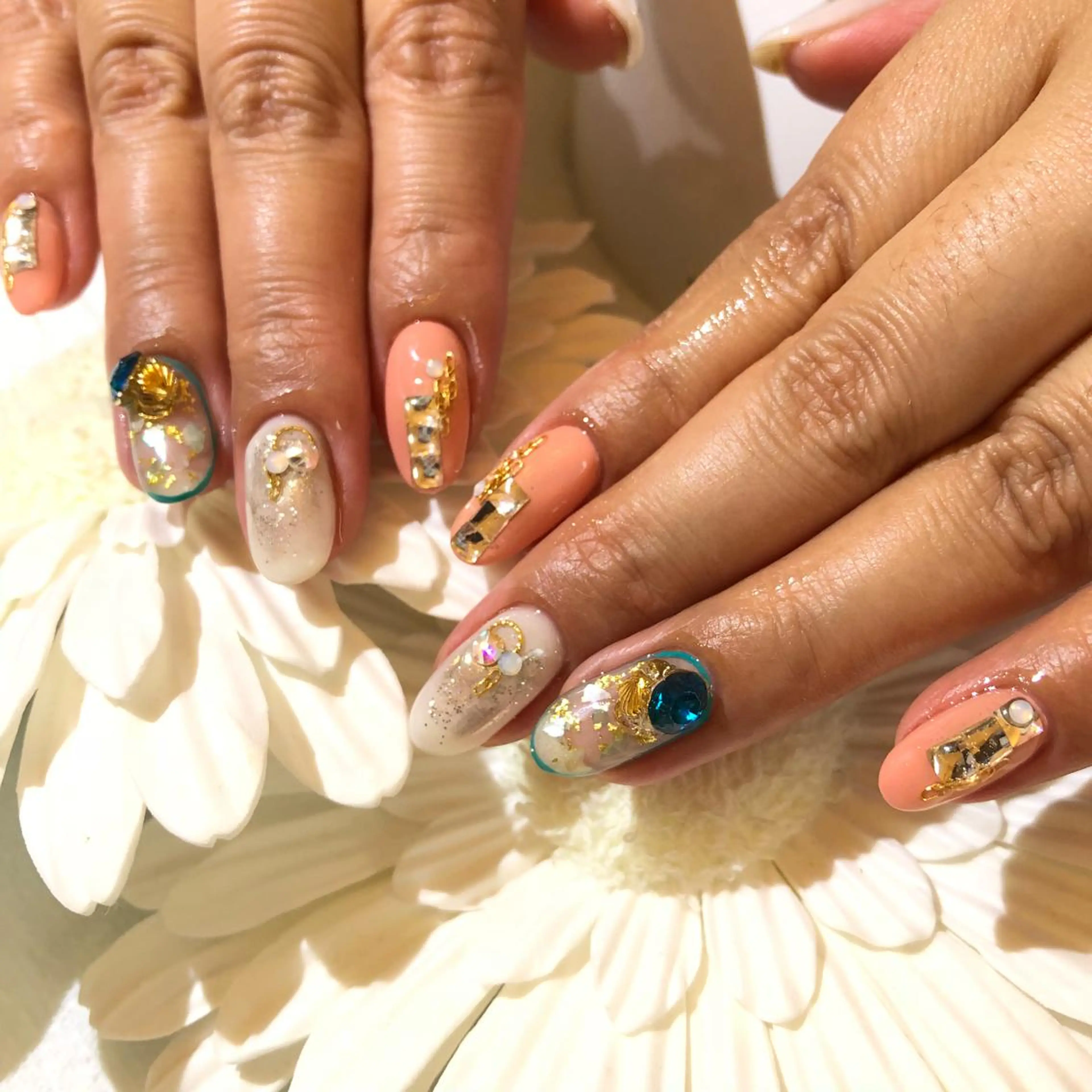 ネイル ハンドネイル Yakko pas á pasのネイルデザイン