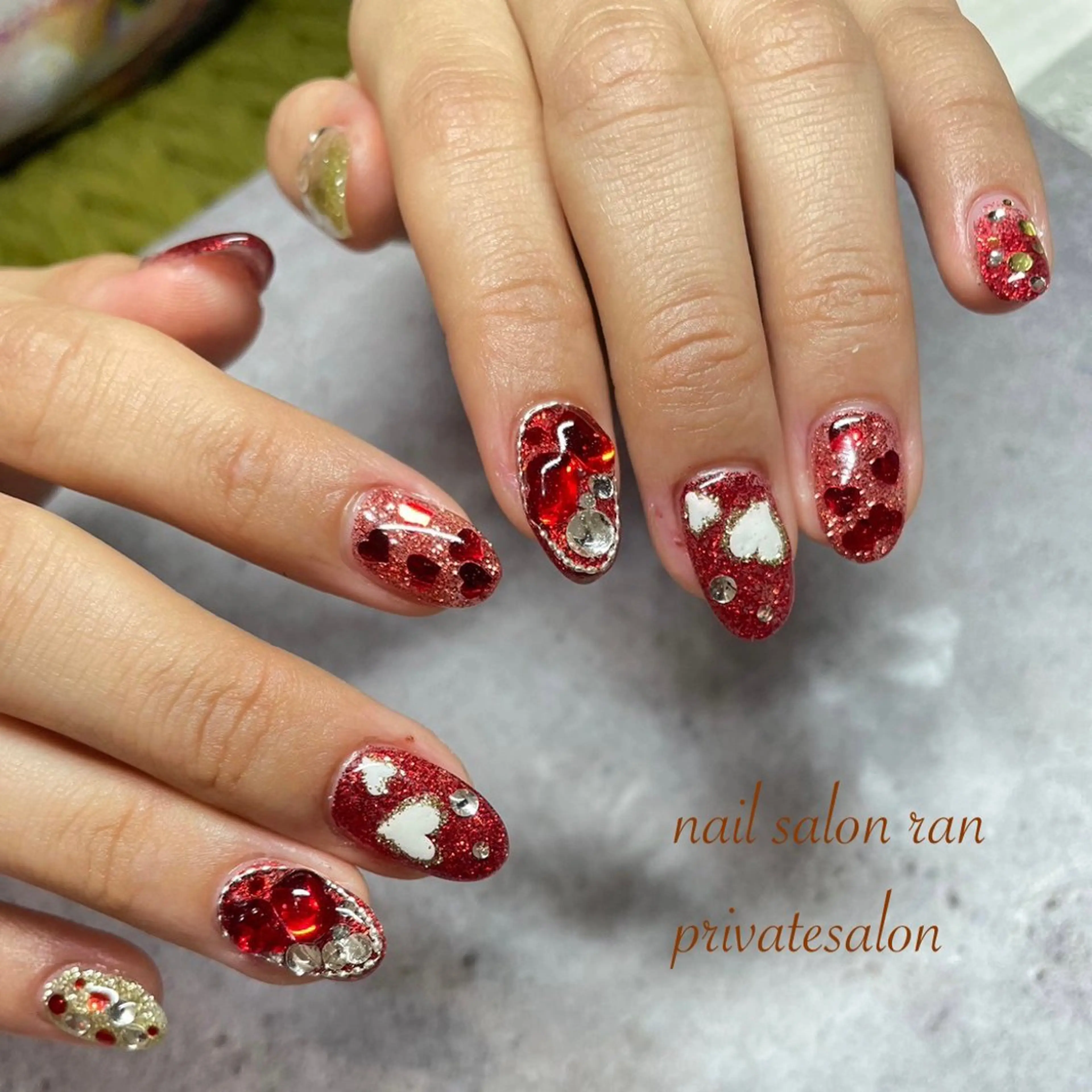 ネイル ハート ストーンネイル ハンドネイル ハンドケア nailsalon ranのネイルデザイン