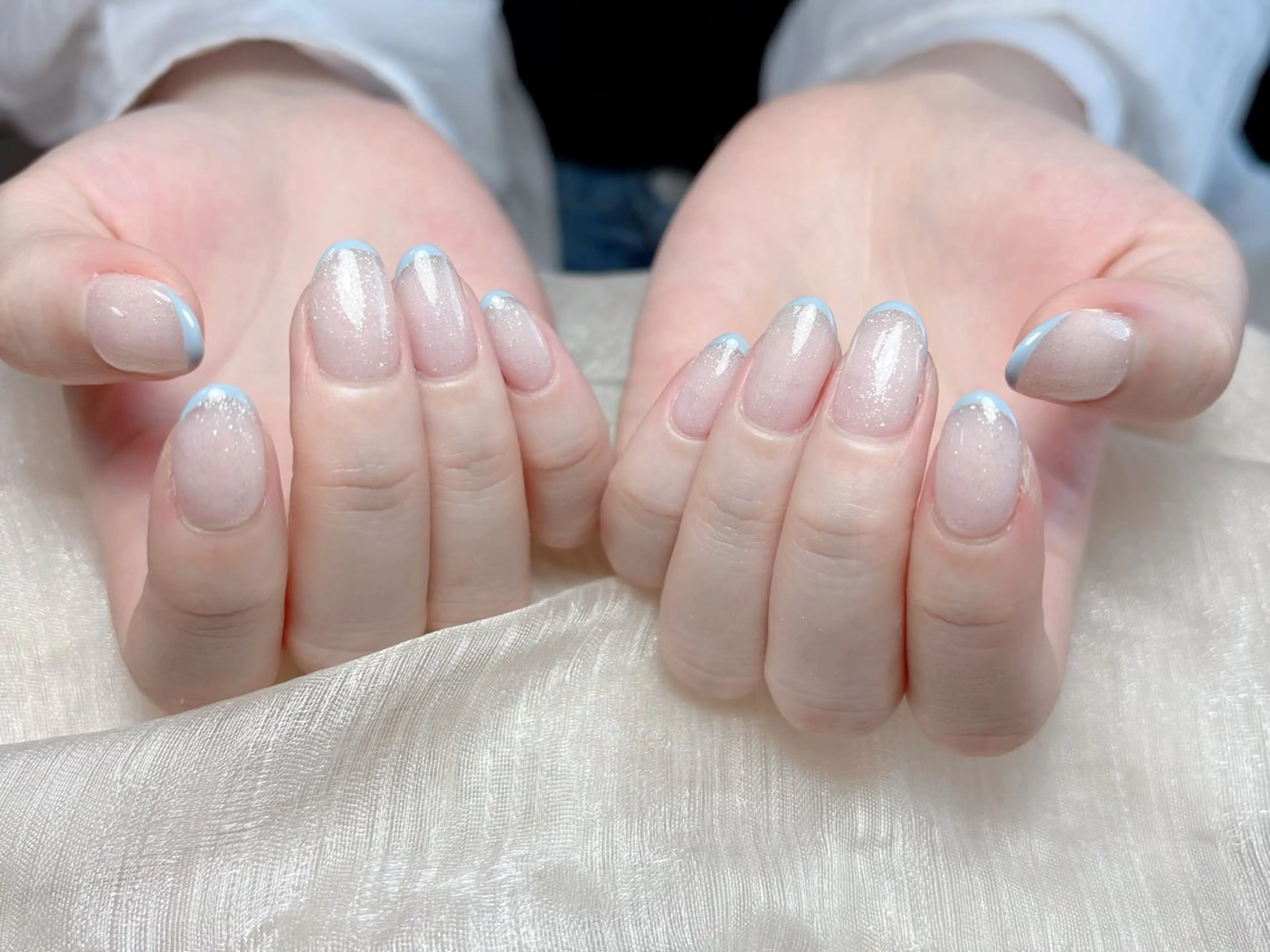 ネイル オーロラネイル チークネイル フレンチネイル ジェルネイル ガラスフレンチ ハンドネイル Nail Jolieのネイルデザイン