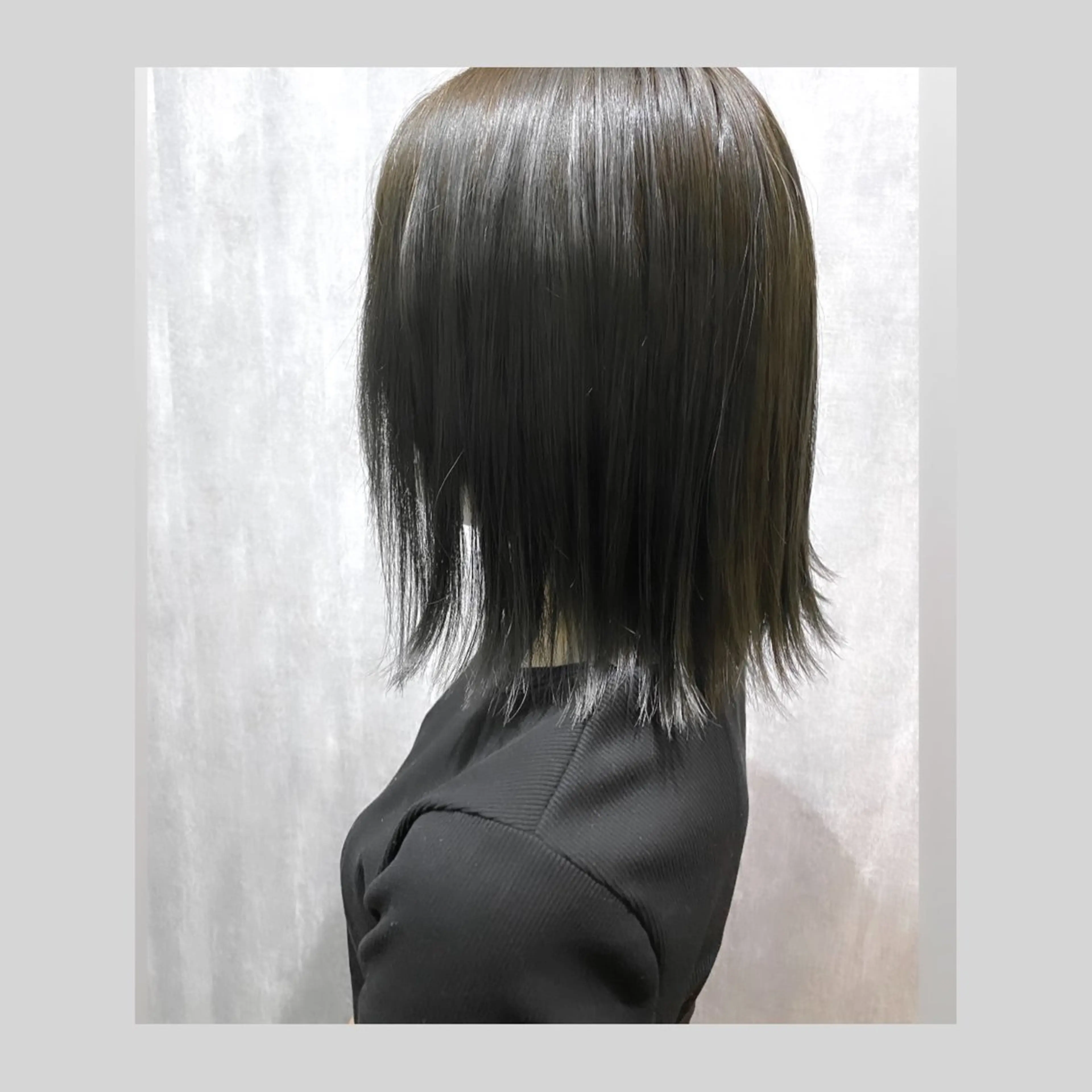 ショート カラー 佐藤 沙也輝のヘアスタイル