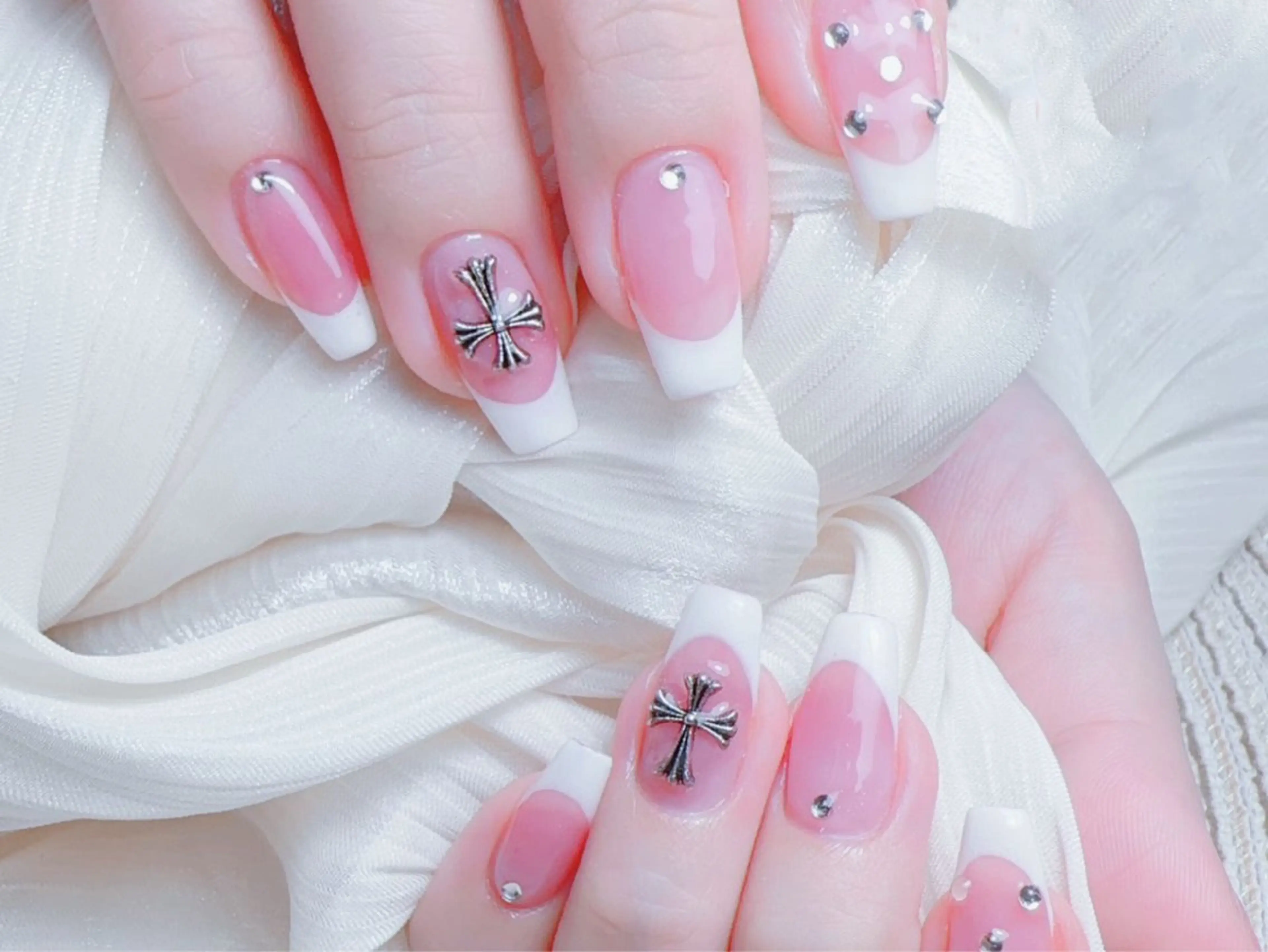 ネイル ハンドネイル M🌷nail 長さだし専門店のネイルデザイン