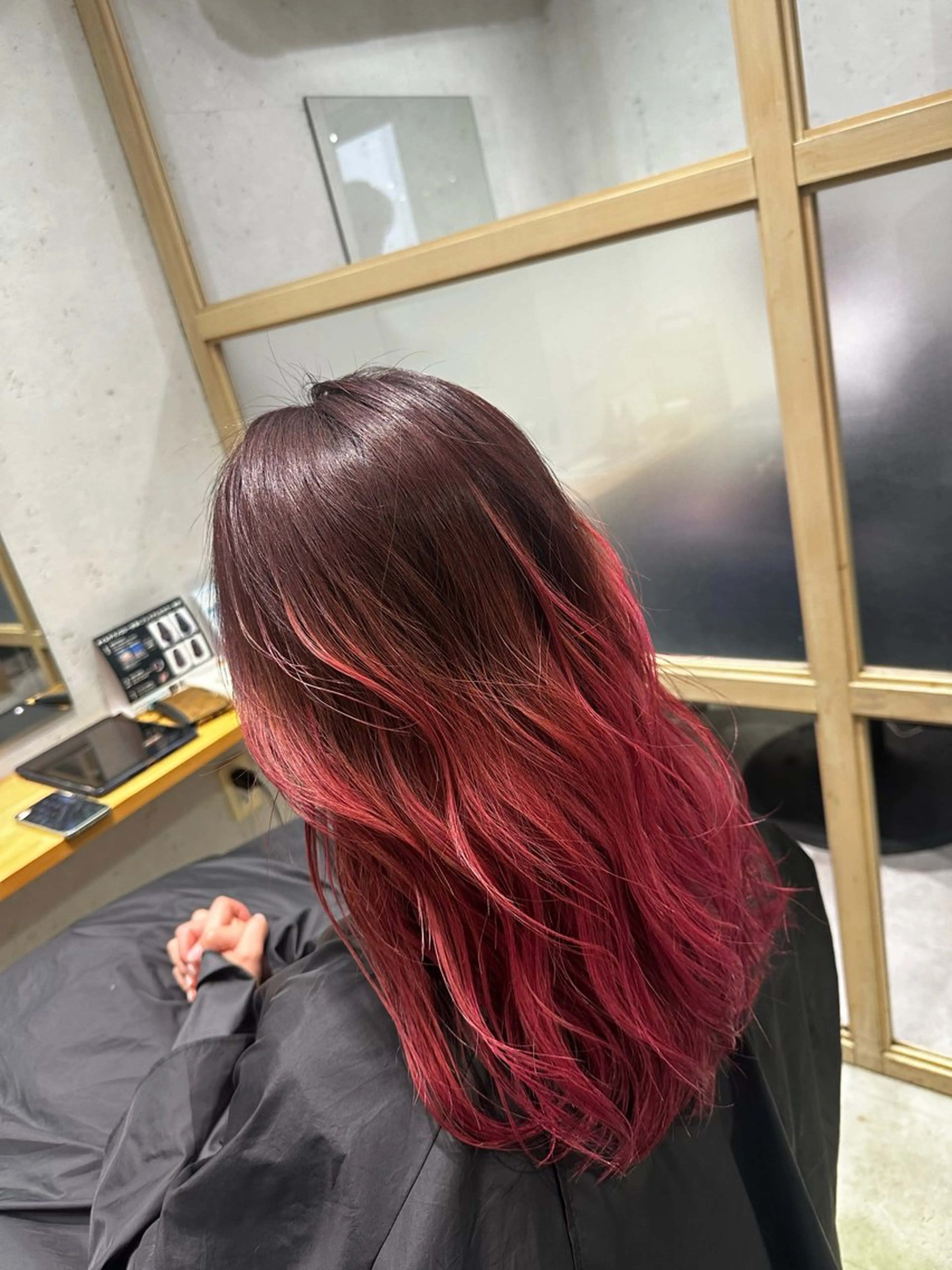 カット➕ケアブリーチ（グラデーションデザイン）➕アルカリカラー➕TOKIOトリートメントの写真