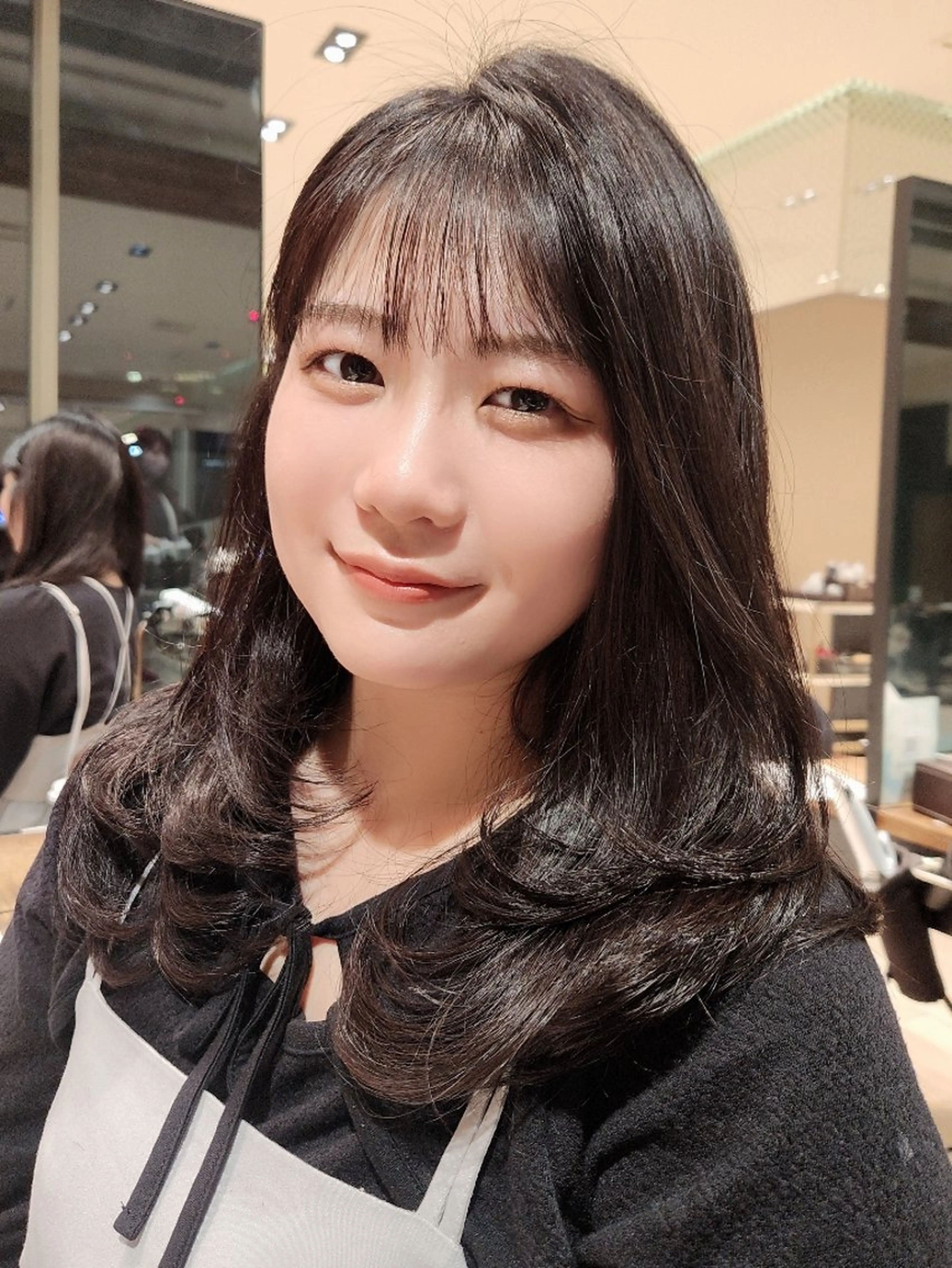 セミロング レイヤーカット カット ヘアカラー トリートメント Nanako。/韓国 ハッシュカットのヘアスタイル