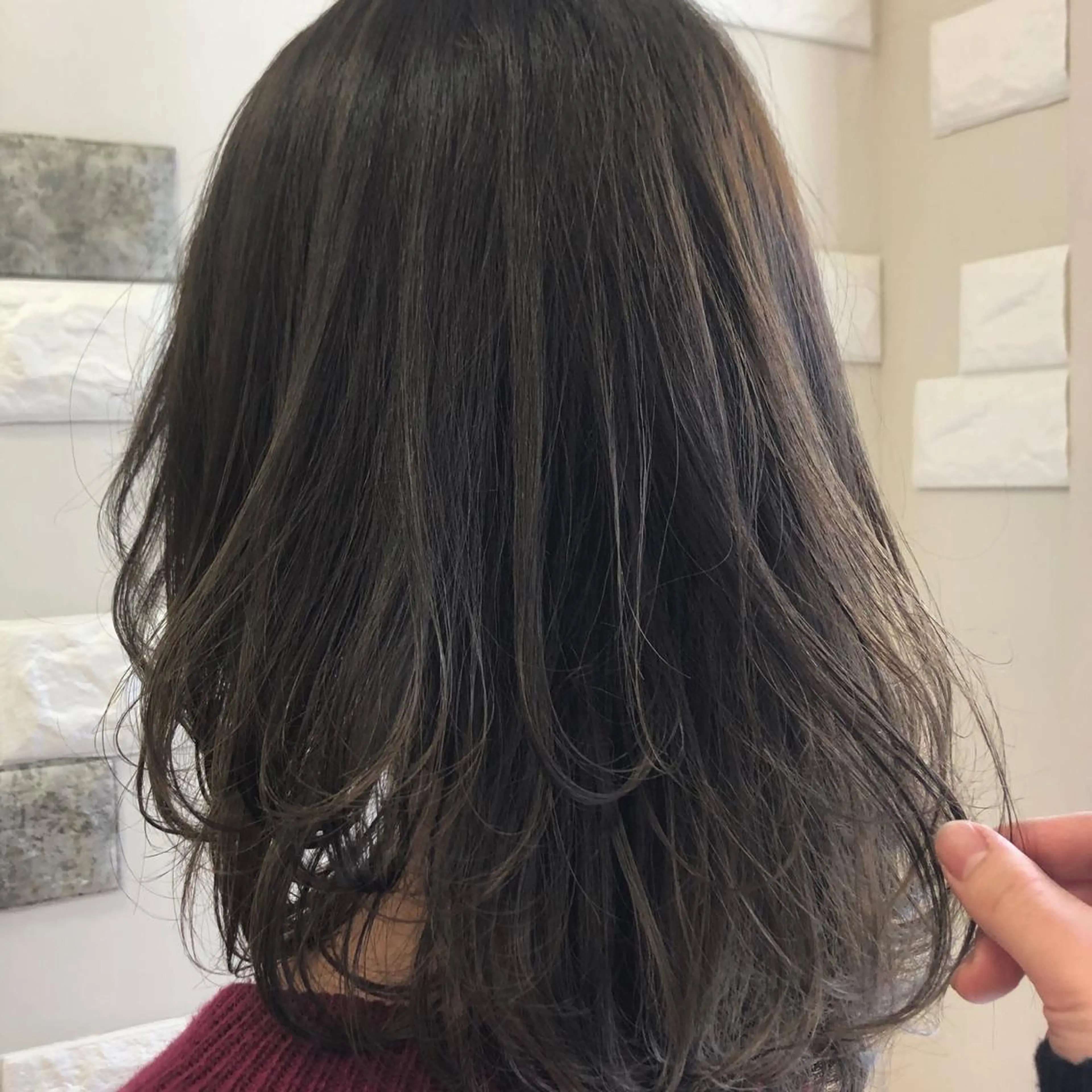 ミディアム カラー ブリーチ ブルーカラー ブルージュ ヘアカラー これた🧸ヘアメ職人 ♡髪質改善♡カラーのヘアスタイル