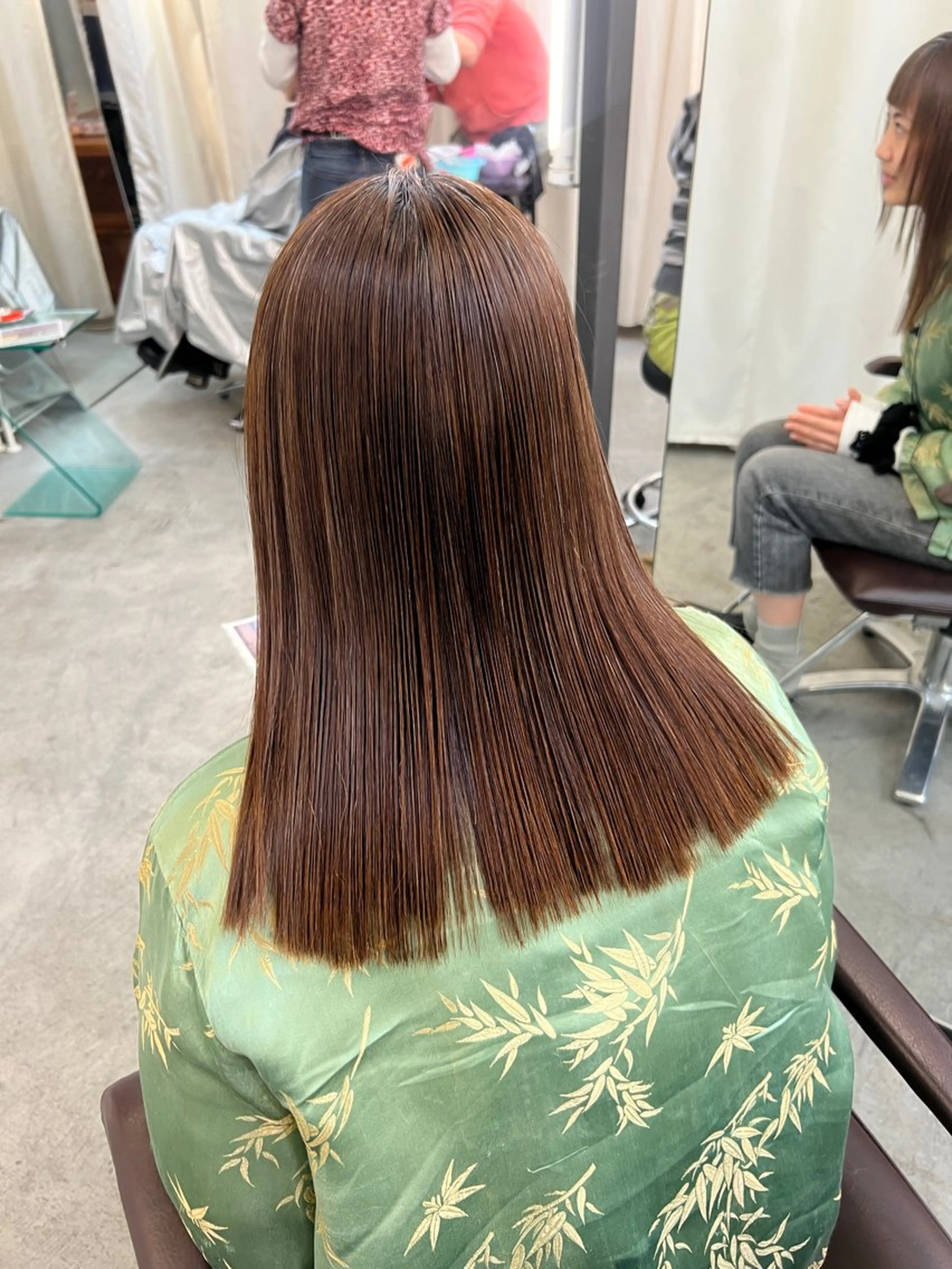 セミロング カラー カット ヘアカラー 圧倒的デザイン力 店長🎨RENAのヘアスタイル