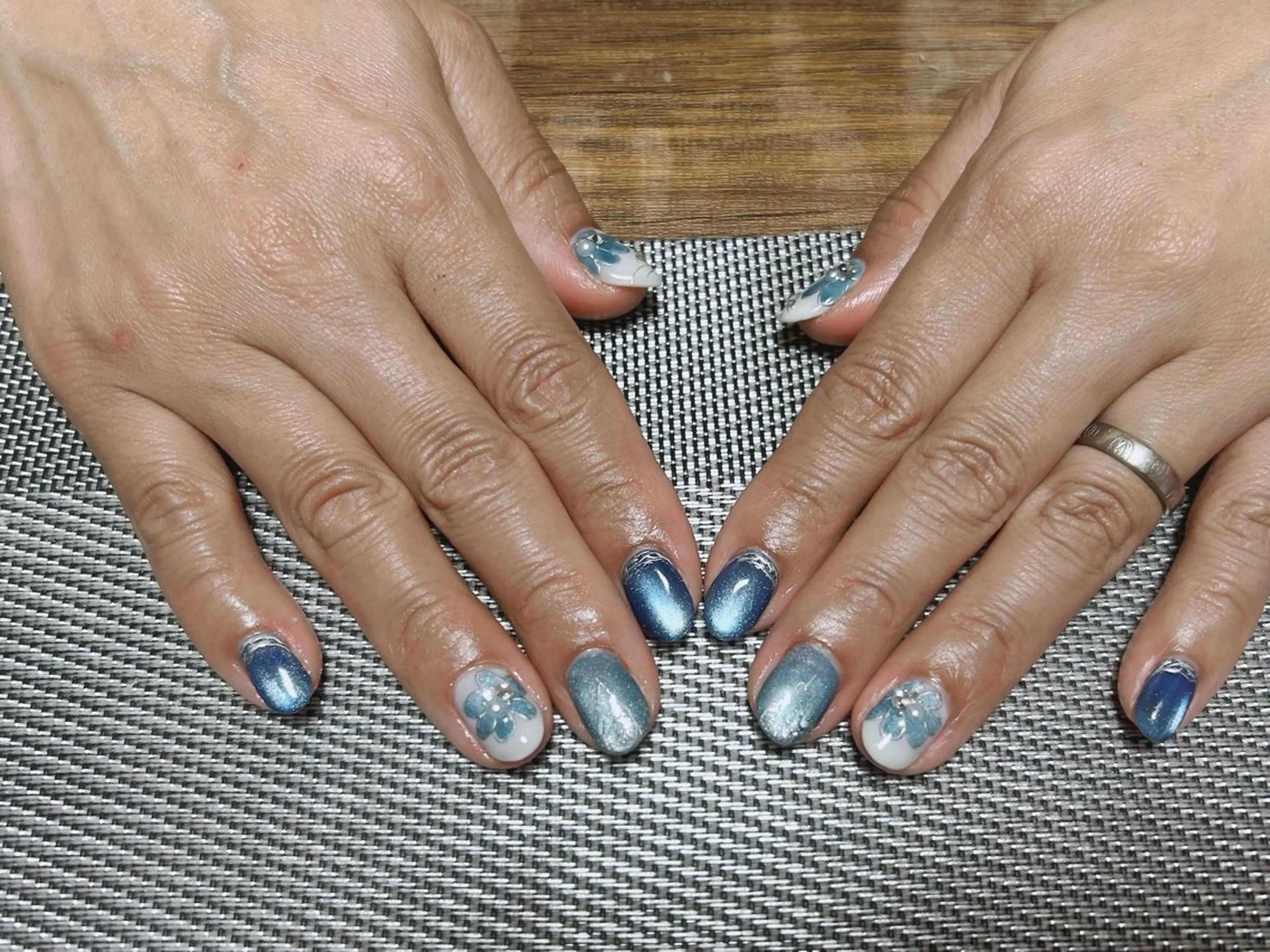 ネイル フラワーネイル ハンドネイル i nailのネイルデザイン