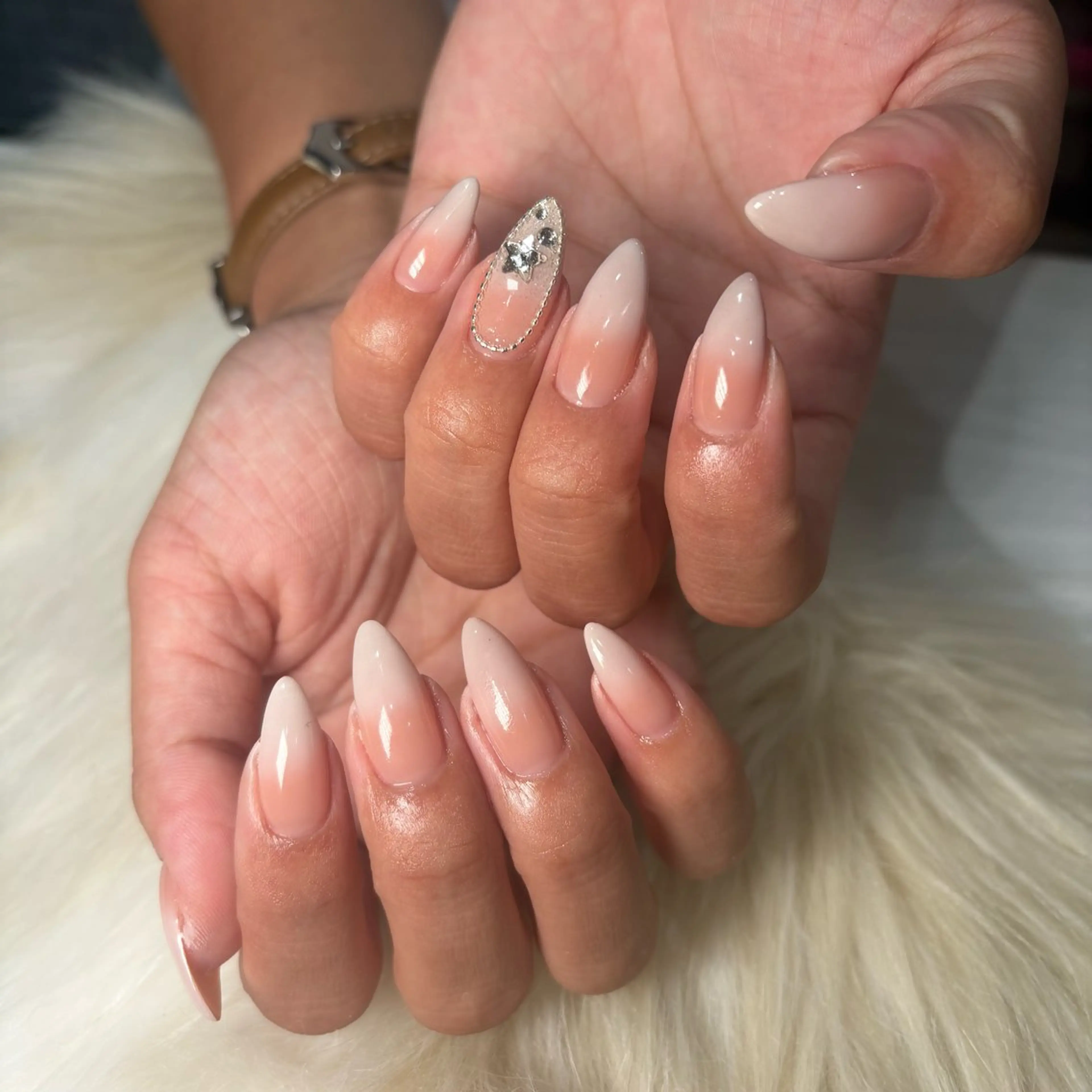 ネイル ハンドネイル Y U K Iのネイルデザイン